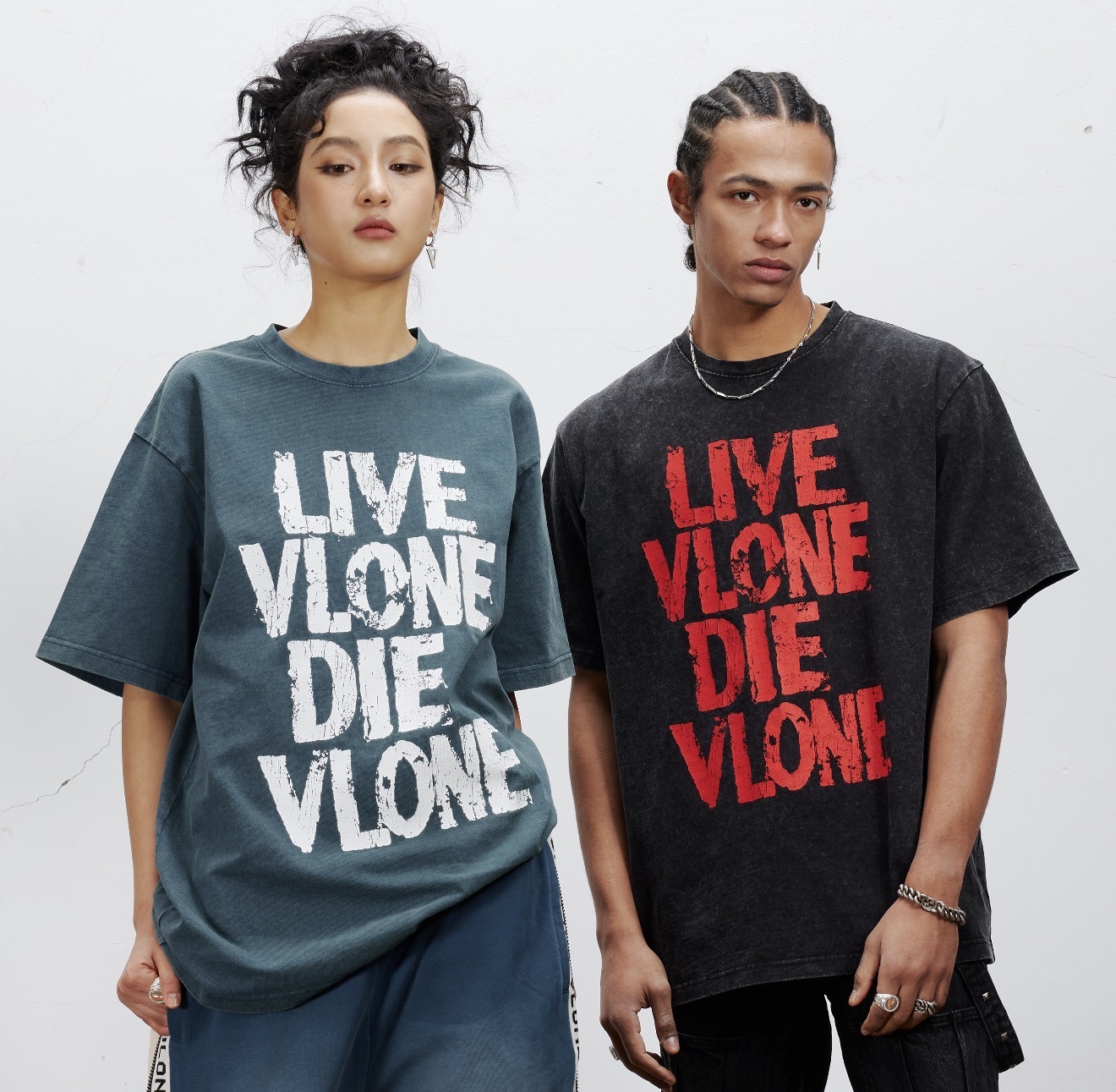 iSNEAKERS｜VLONE 潑墨大標語 Logo 水洗做舊 短T
