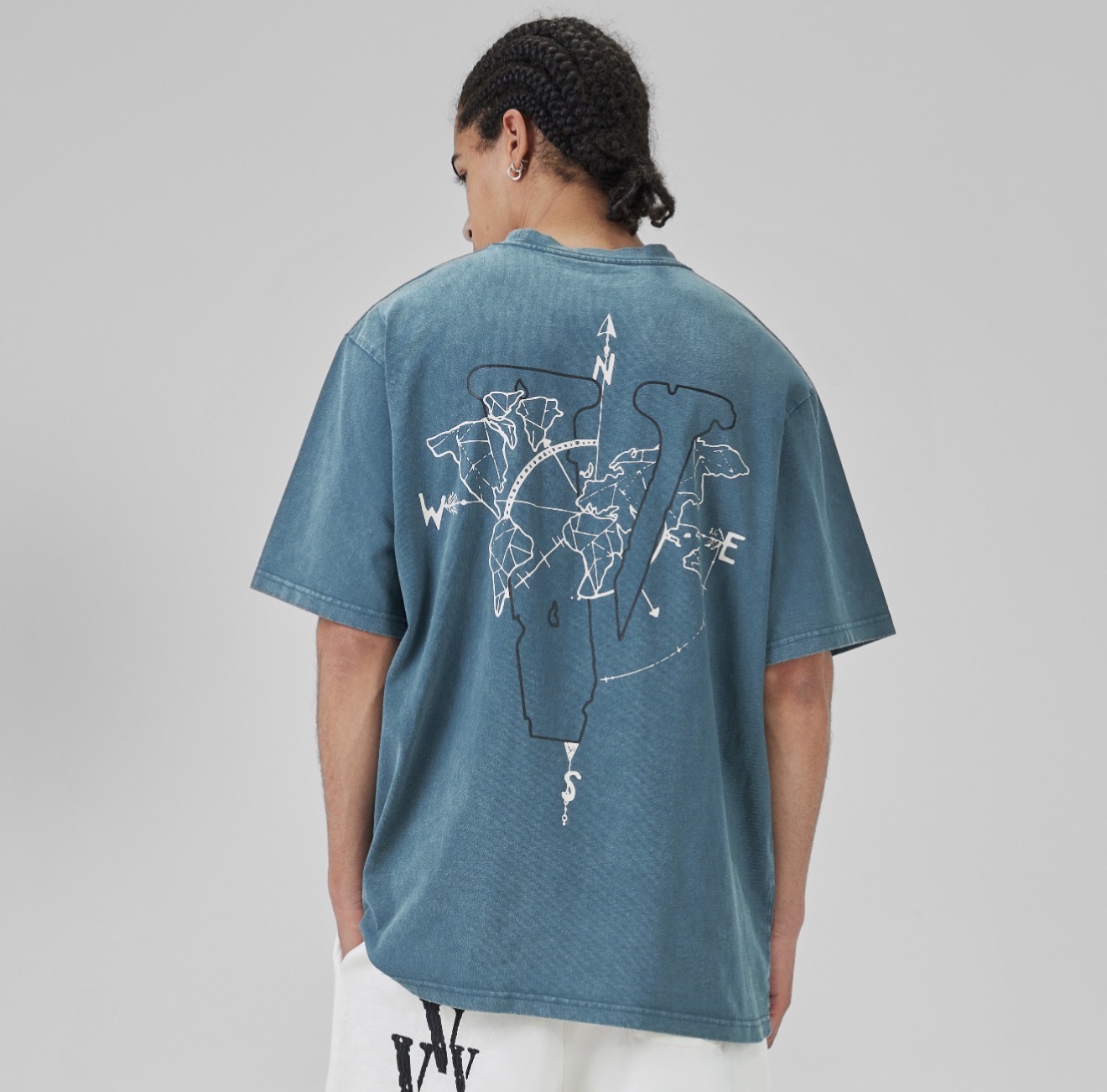 iSNEAKERS｜VLONE 航海家 大logo 水洗藍 短T