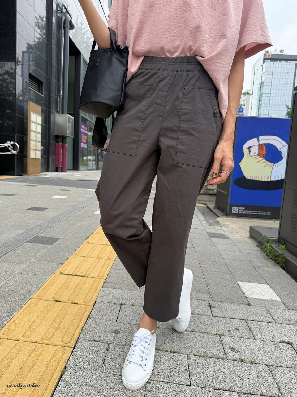 正韓Happy斜邊方口袋薄款彈性休閒褲 (墨灰)