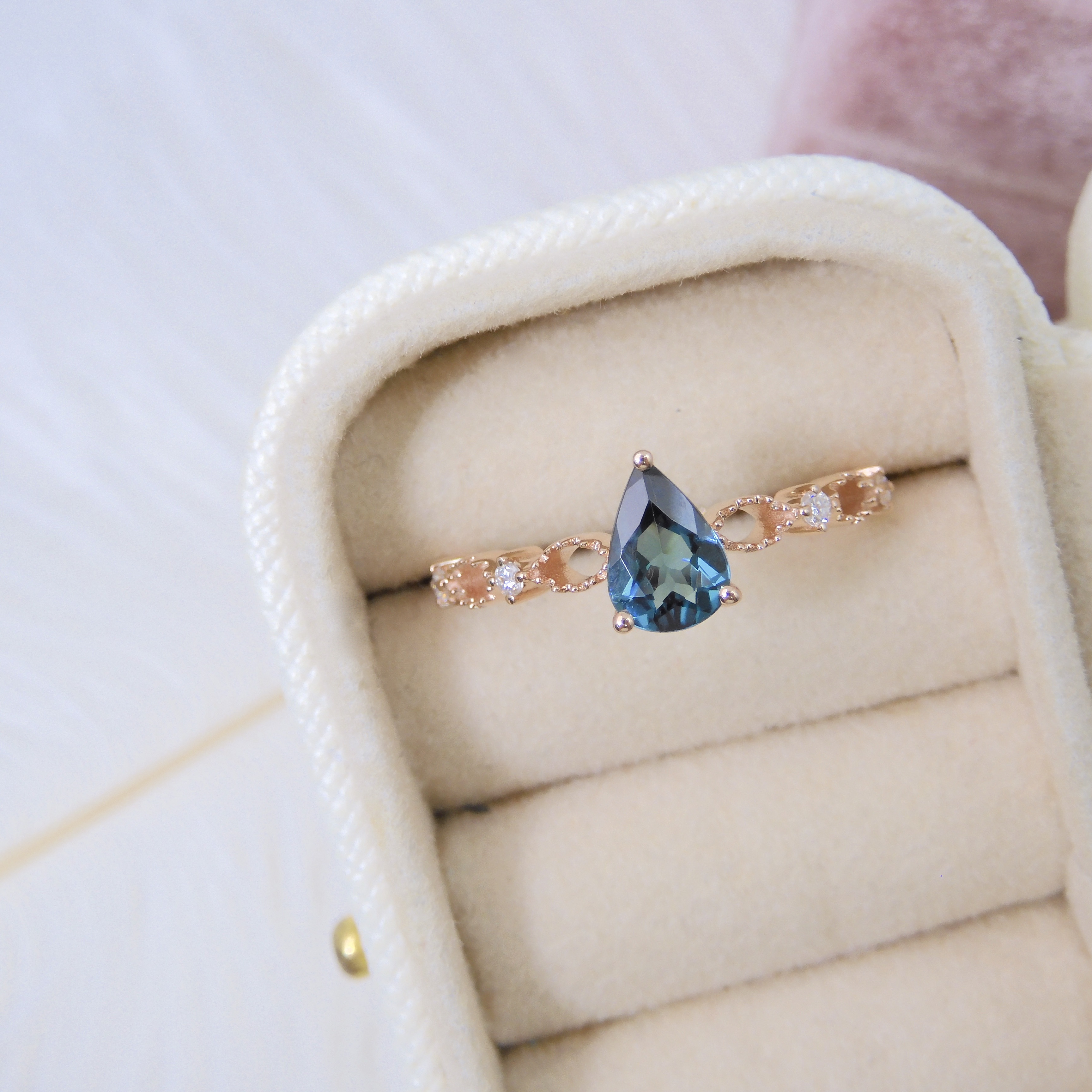 Bespoke 18K Gold 0.54ct Tourmaline Ring