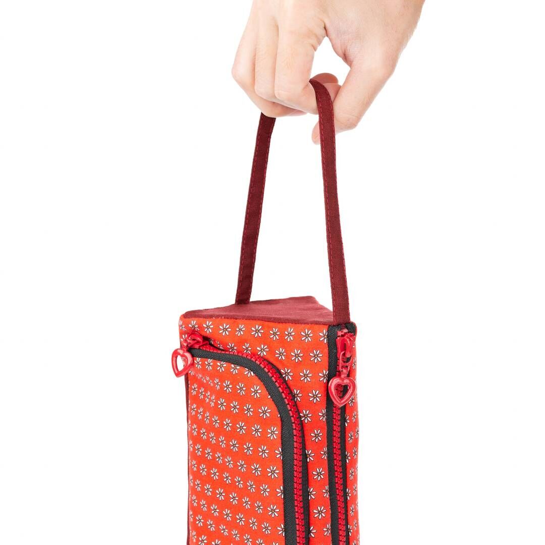 Side carry strap on fold-down organizer bag