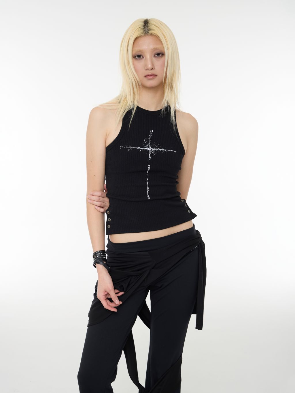 (Y2)Side Button Sleeveless - Black