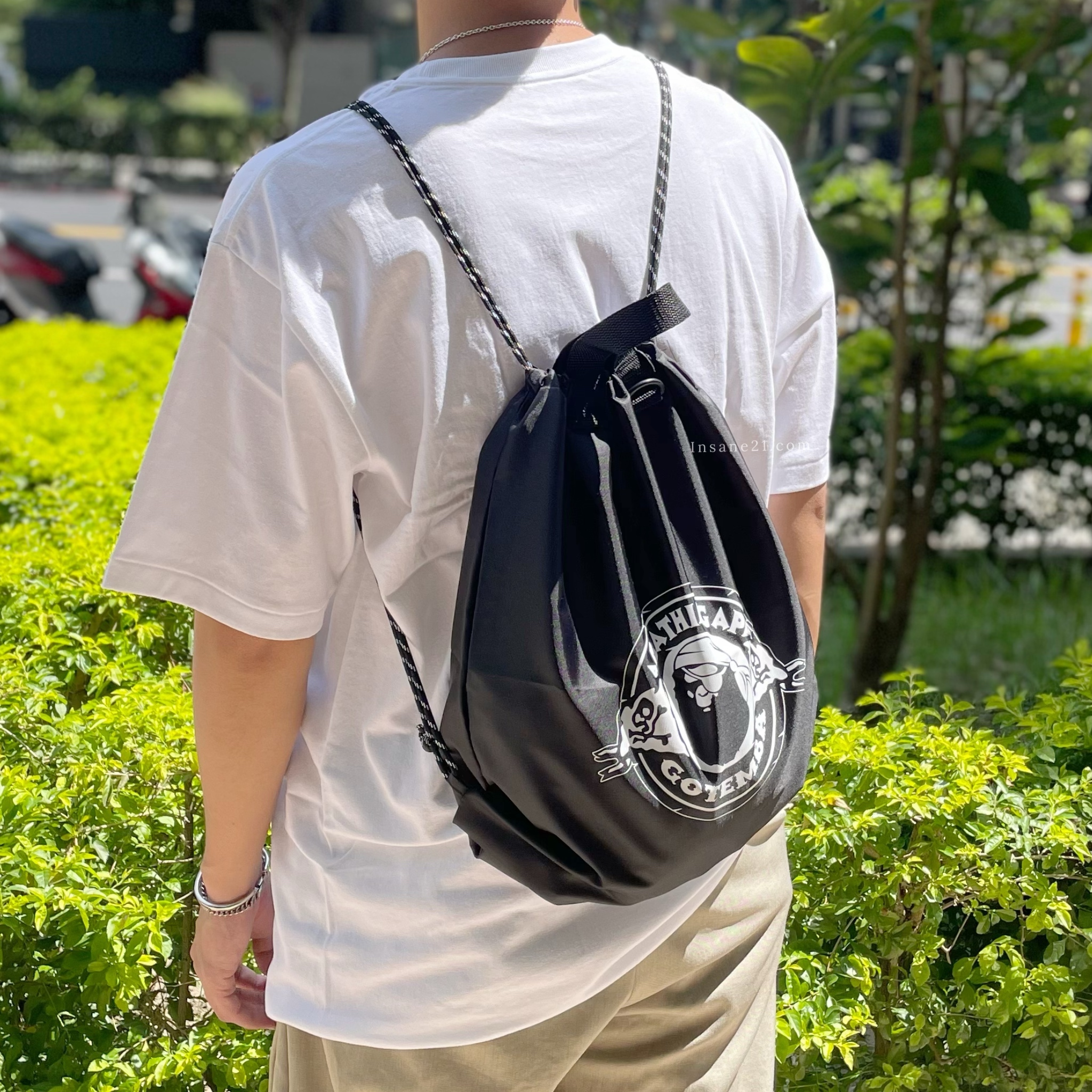 APE 手提束口袋 兩用 海盜圖 全黑 抽繩 提袋