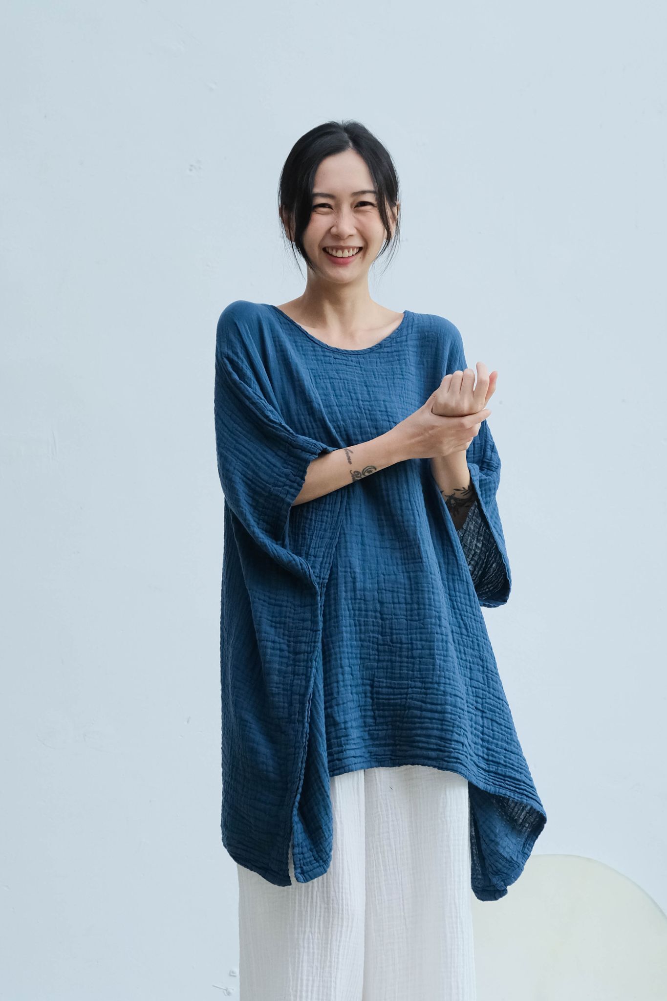 落肩五分袖上衣 / 雙層紗 墨水藍