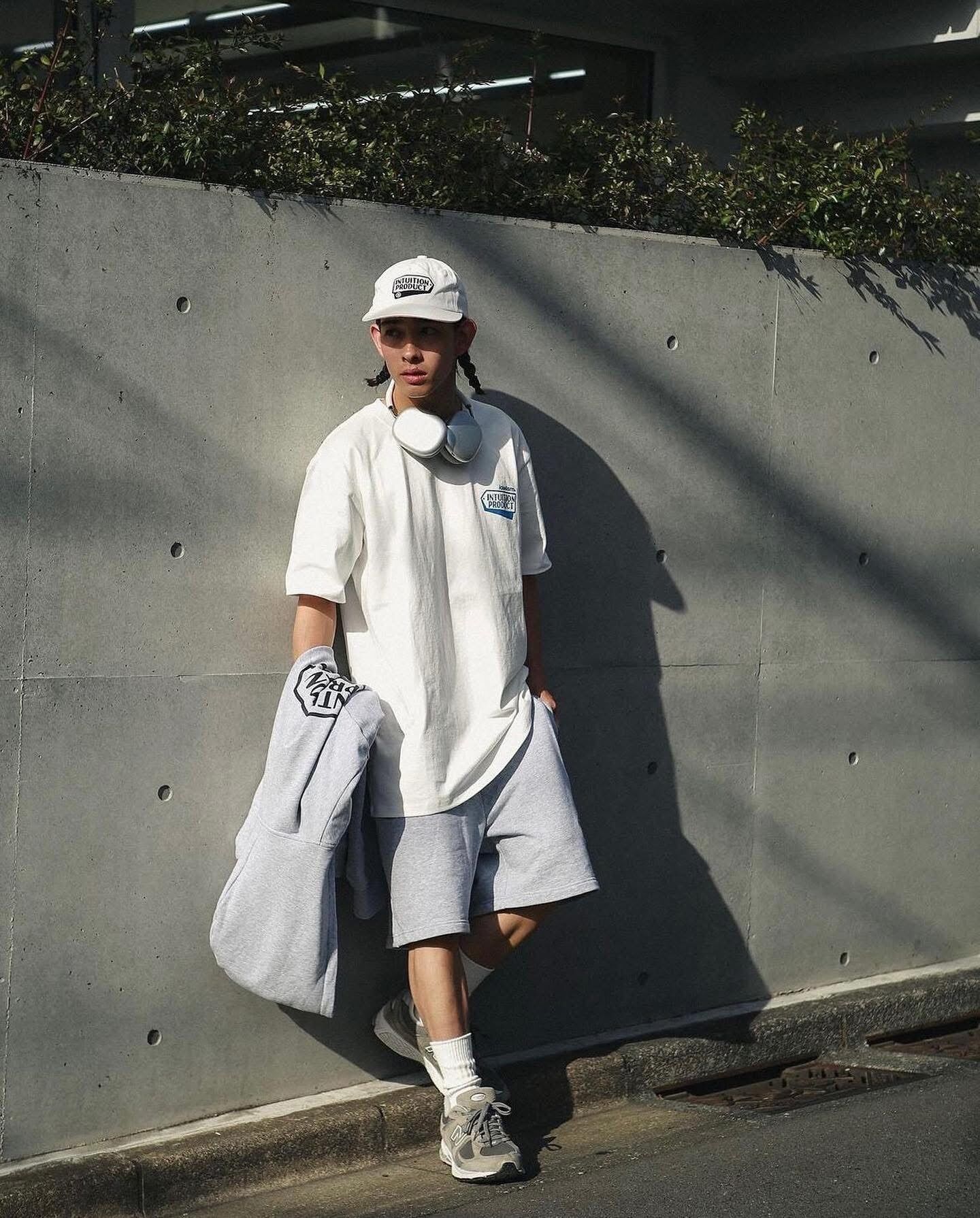 Idealism Intuition Product TEE