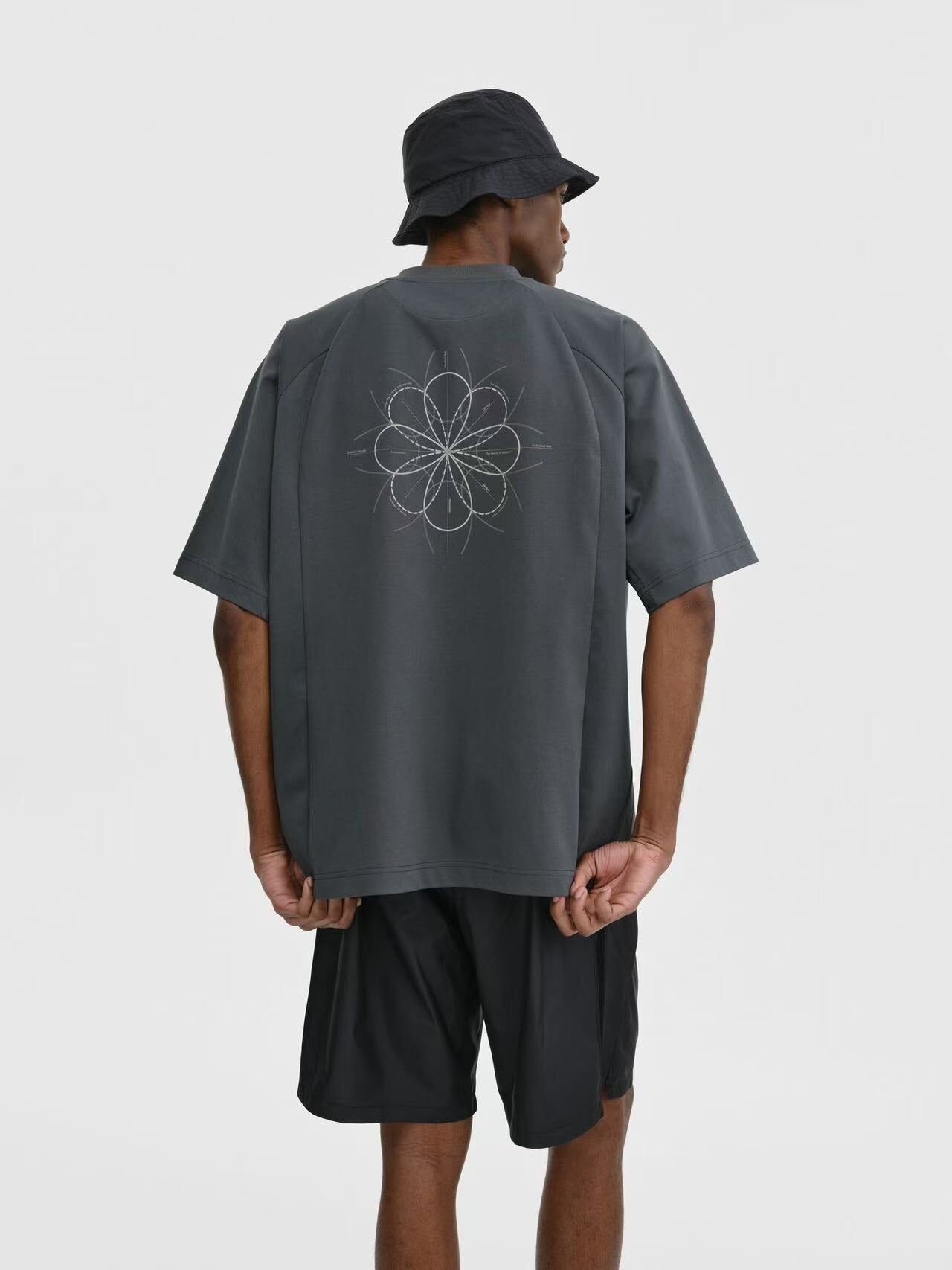 Shadow by UNBENT Deconstruct flowers Shortsleeve