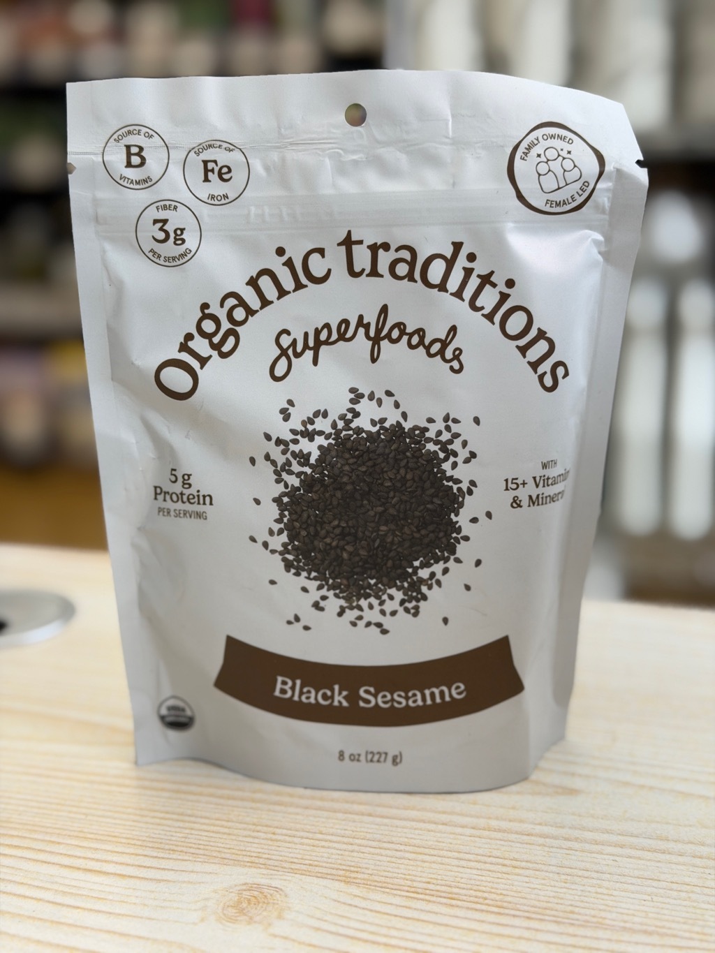 Organic Traditions organic black sesame seeds (best before 2027/11/30)