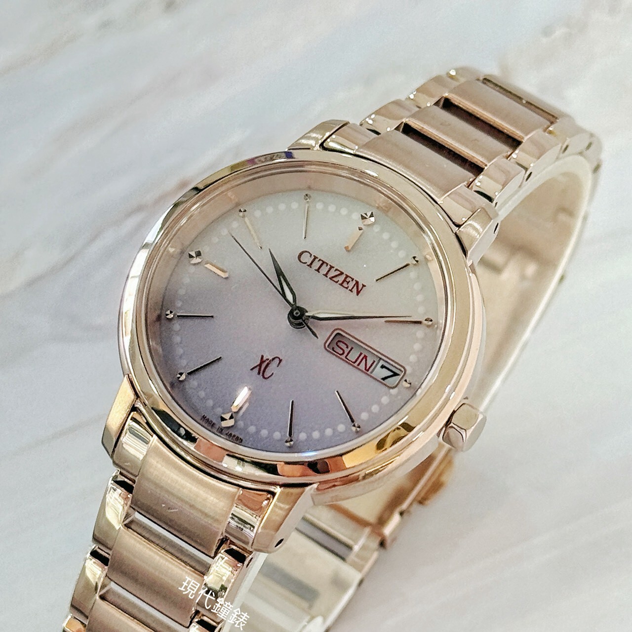 【CITIZEN 星辰】XC系列 典雅漸層光動能腕錶EW2426-54X 32.5mm 現代鐘錶