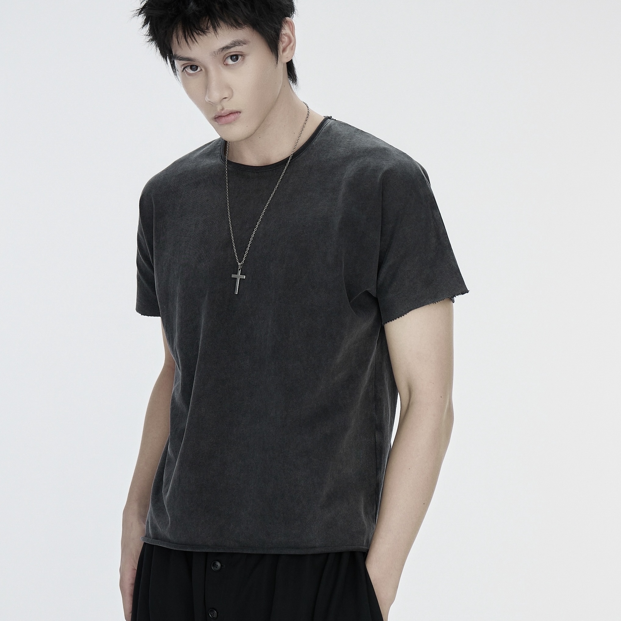 pip｜Raw Edge T-Shirt (Grey)