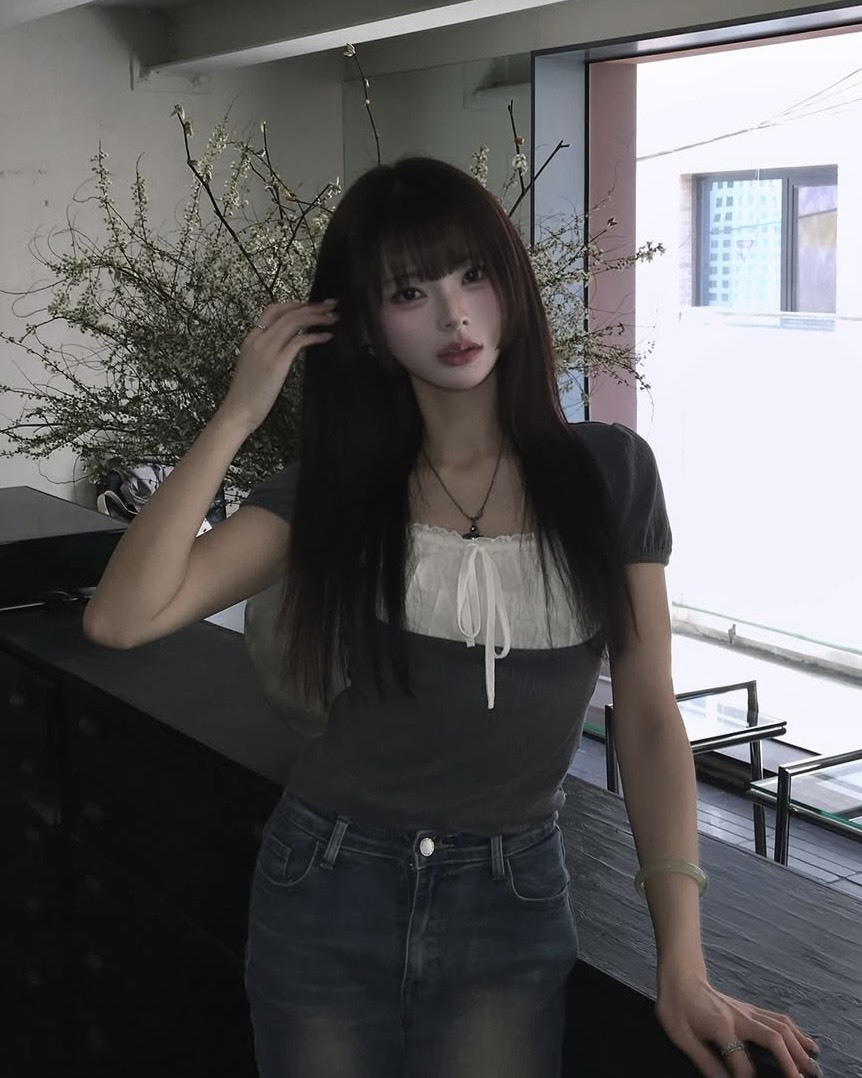 韓國 ILLIGO Rosie Lace 方領 短袖 四色