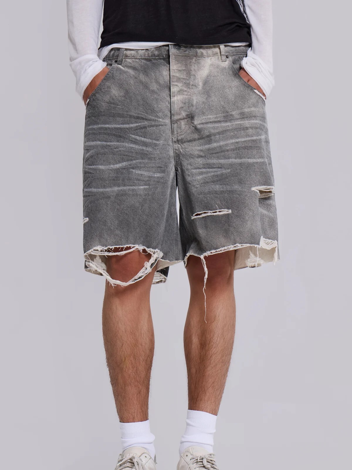 JADED LONDON 水洗破壞不收邊 做髒牛仔短褲 Dirty Studded Glasto Shorts JMSH5727
