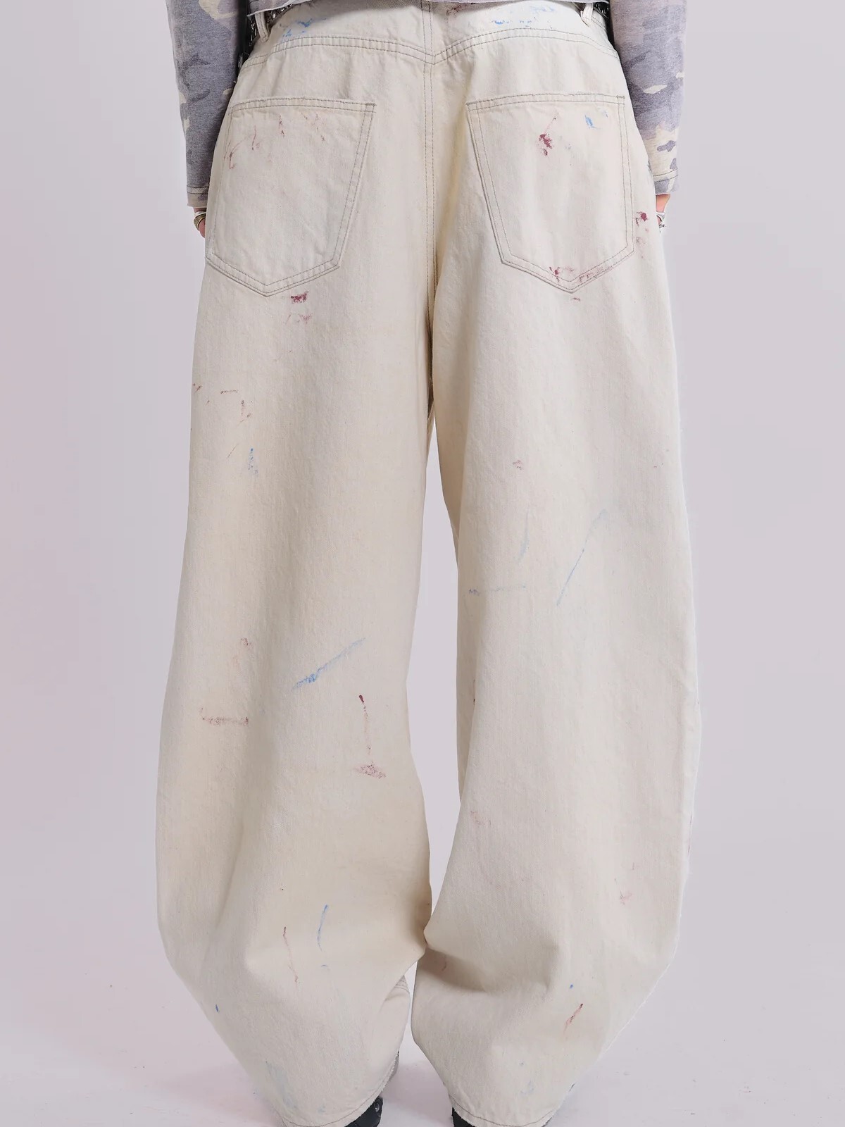 JADED LONDON 水彩潑墨 皺褶印壓 寬鬆闊腿長褲 Ecru Paint Colossus Jeans JMJE6008