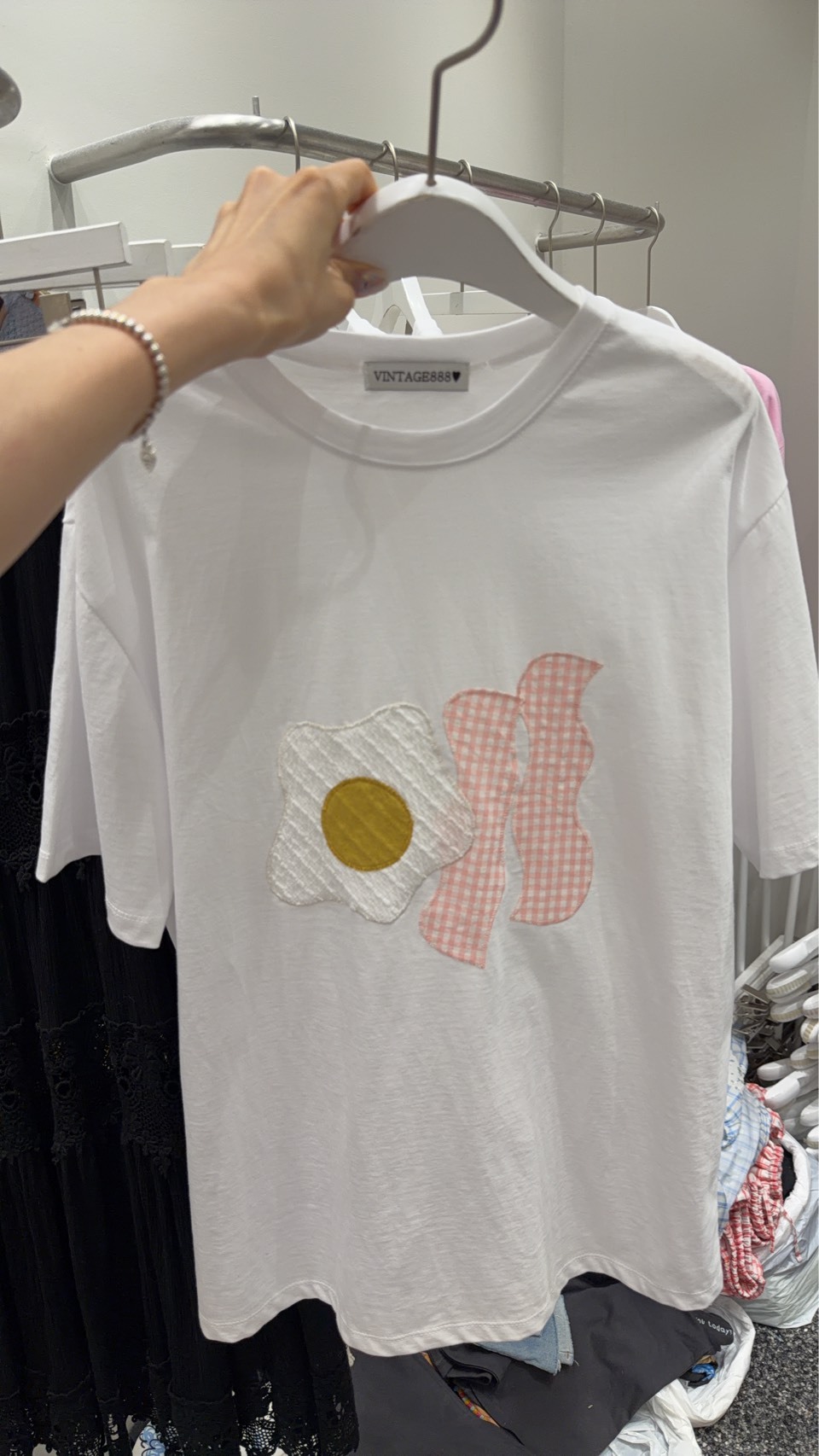 VG6421 拼布早餐T *特價貨品不設退換*