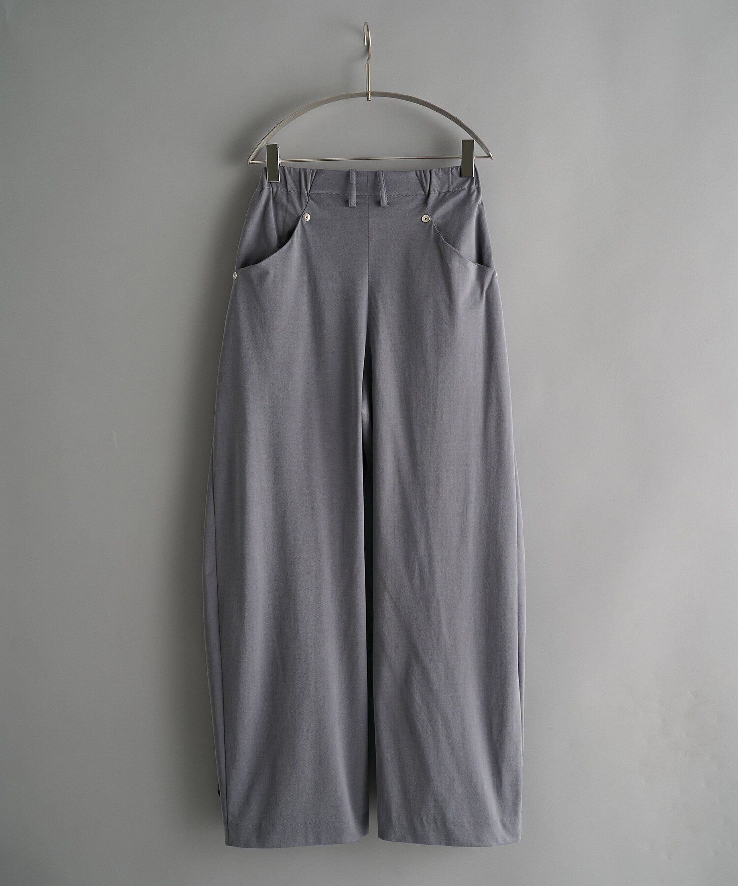 『日本連線中』2026SS CONZ curve leg trousers cupra jersey 休閒褲 長褲 306441003