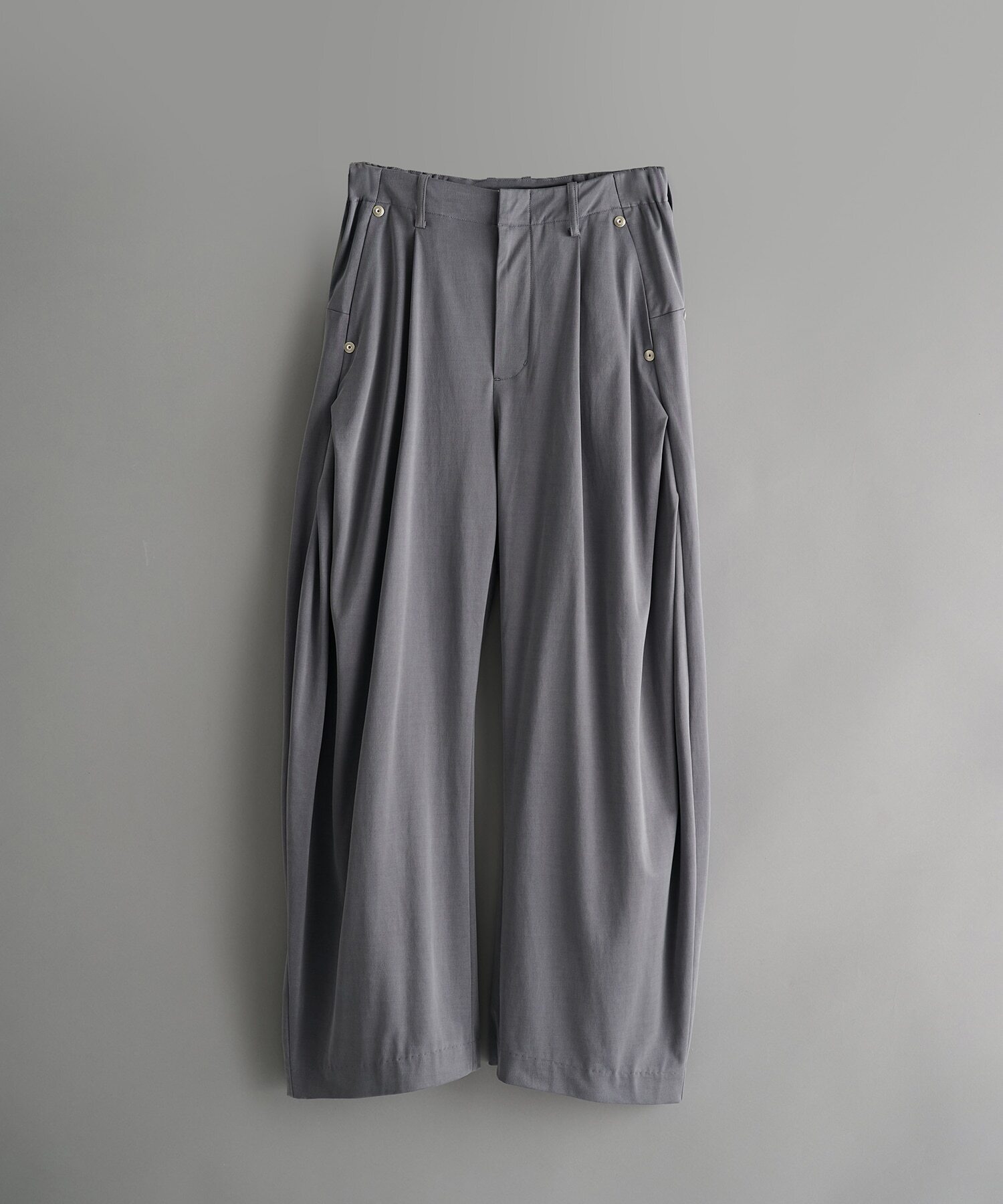 『日本連線中』2026SS CONZ curve leg trousers cupra jersey 休閒褲 長褲 306441003