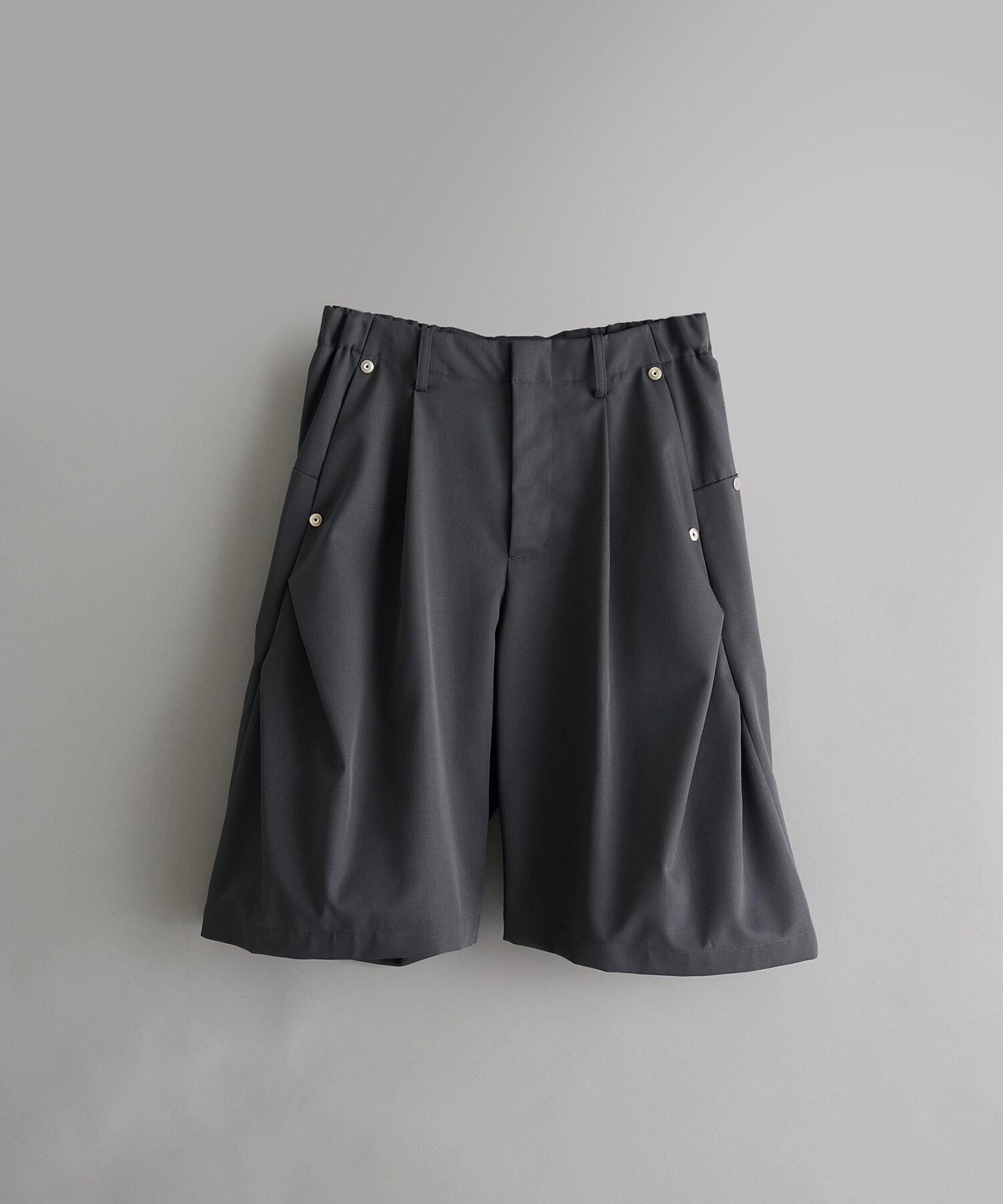 『日本連線中』2026SS CONZ curve leg wide shorts 短褲 306443020