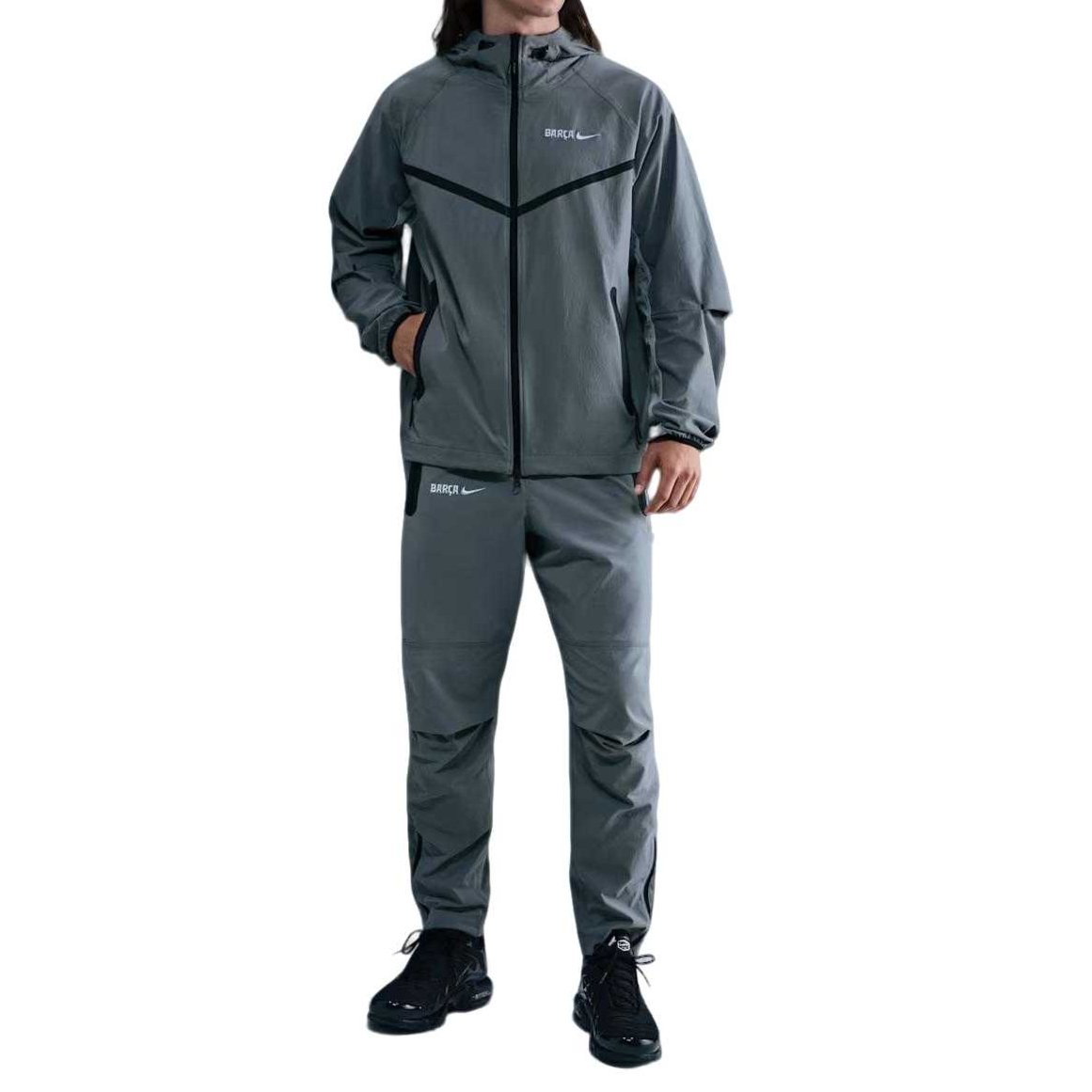 【代購】Nike Fc Barcelona Tech Windrunner Men's Nike Soccer Full-Zip Woven Jacket HM4234-084