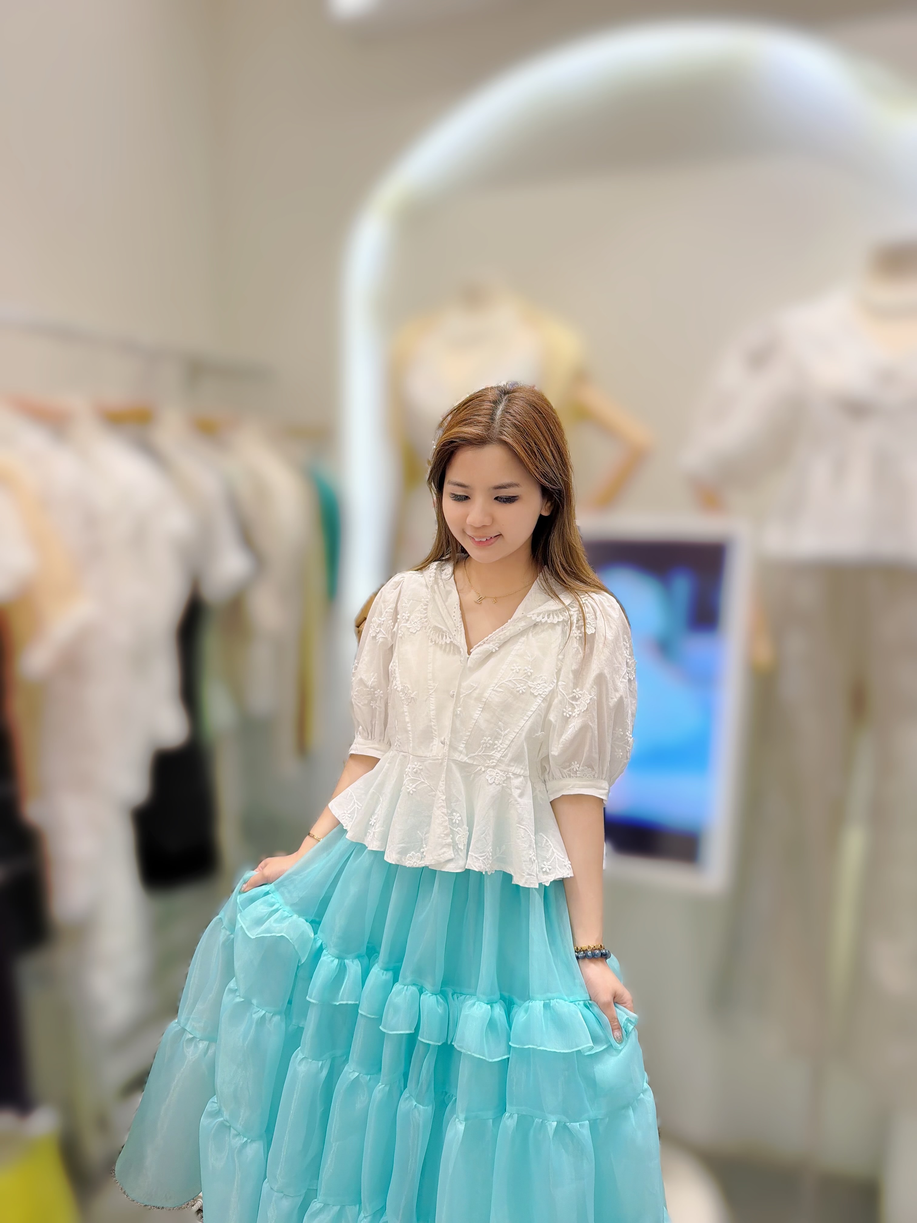 AW70 胸長 $599