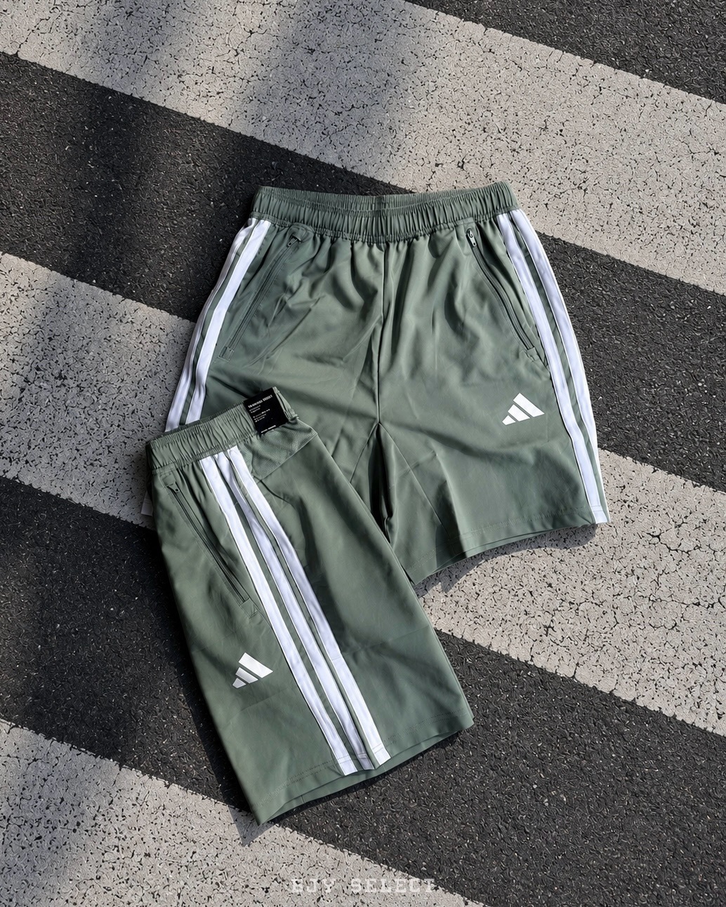 【日本限時連線代購】Adidas 拉鍊口袋 三線梭織運動短褲 JD0168 灰綠