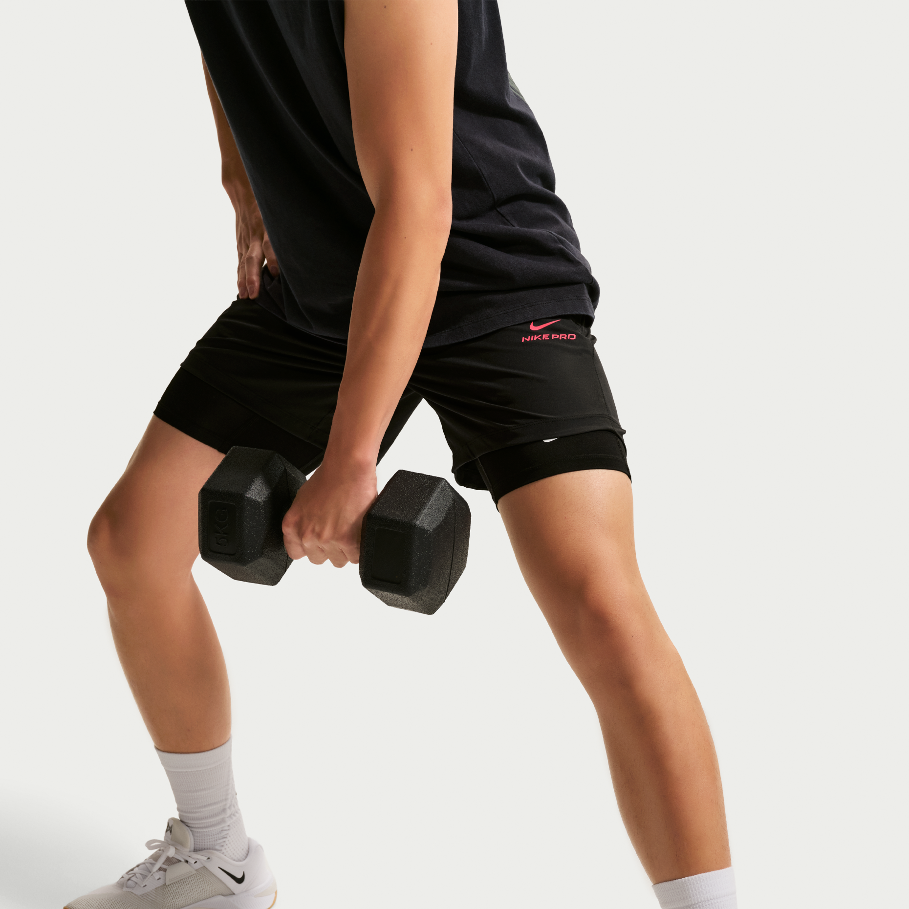 男款 NIKE PRO DRY Dri-FIT 6" SHORT 黑粉 訓練 6吋 乾爽 透氣 運動 短褲【HV0412-011】NKDF