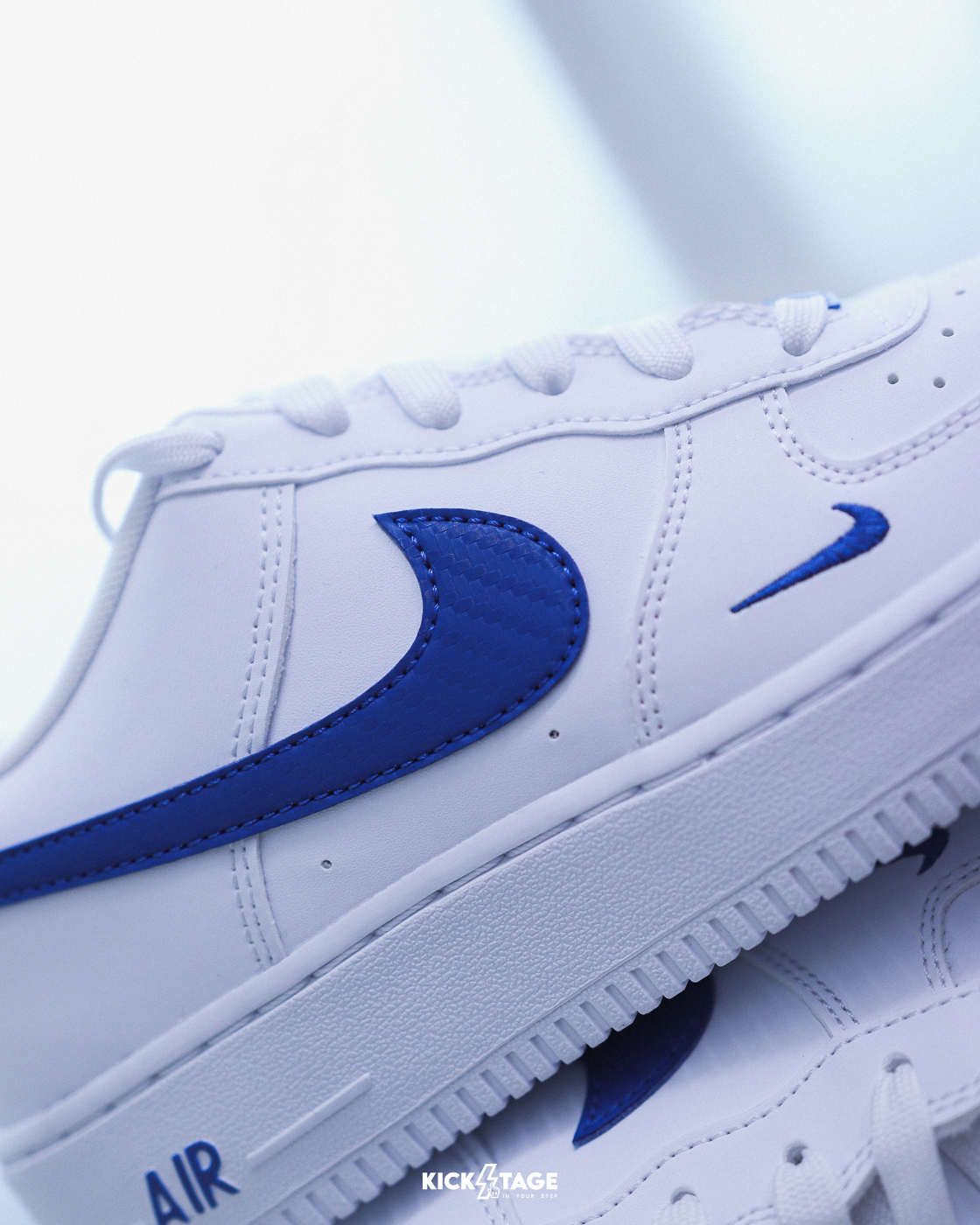 大童鞋 女鞋 NIKE AIR FORCE 1 KI TECH ESS GS 白藍 克萊茵藍 刺繡 小勾 皮革 經典 休閒鞋【IM7662-100】AF1 WAF1
