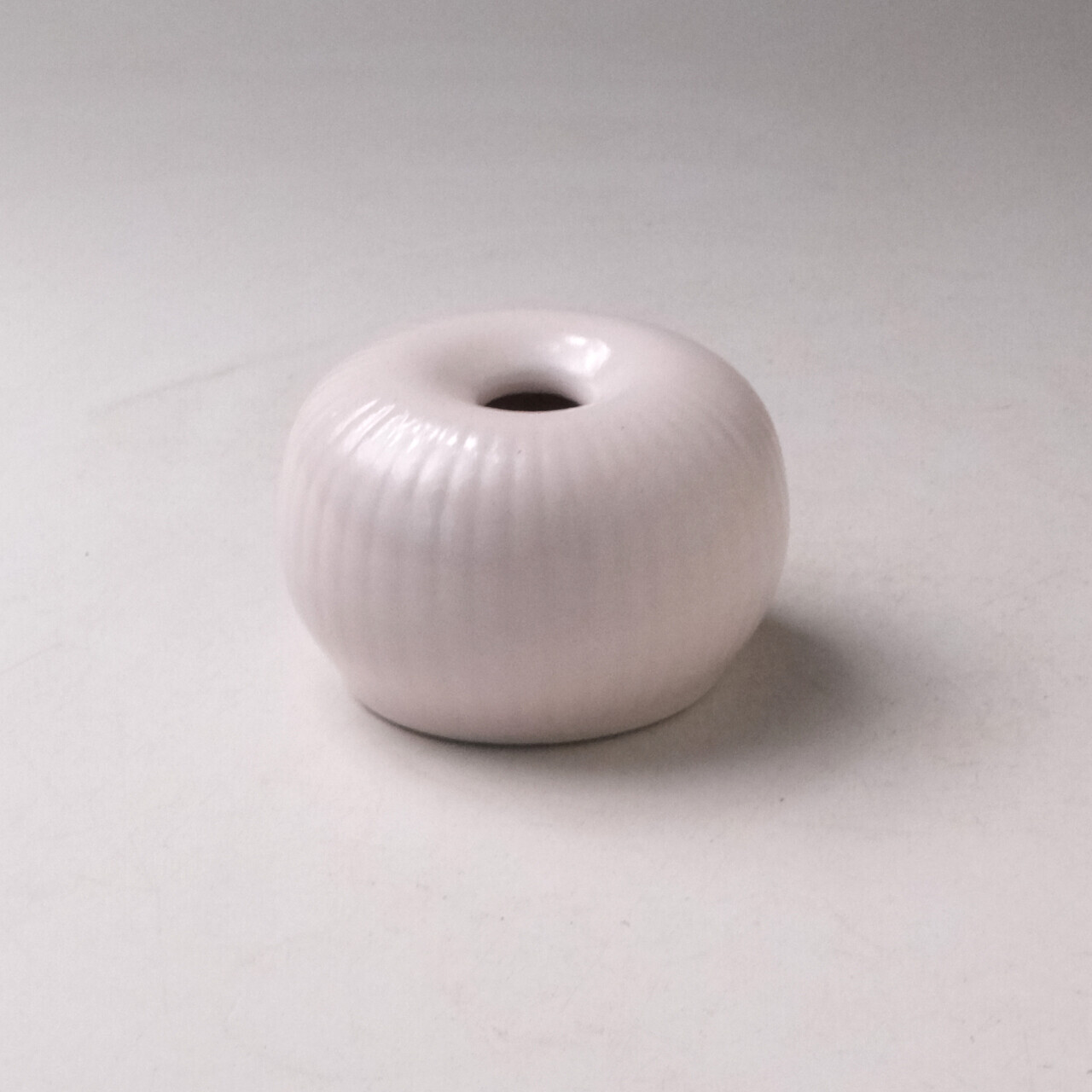 Chasen Stand Round-Mino Ware