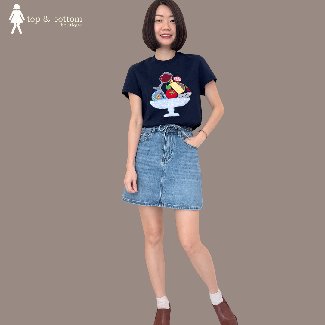 SHORT SLEEVE EMBROIDERED DETAILS TEE