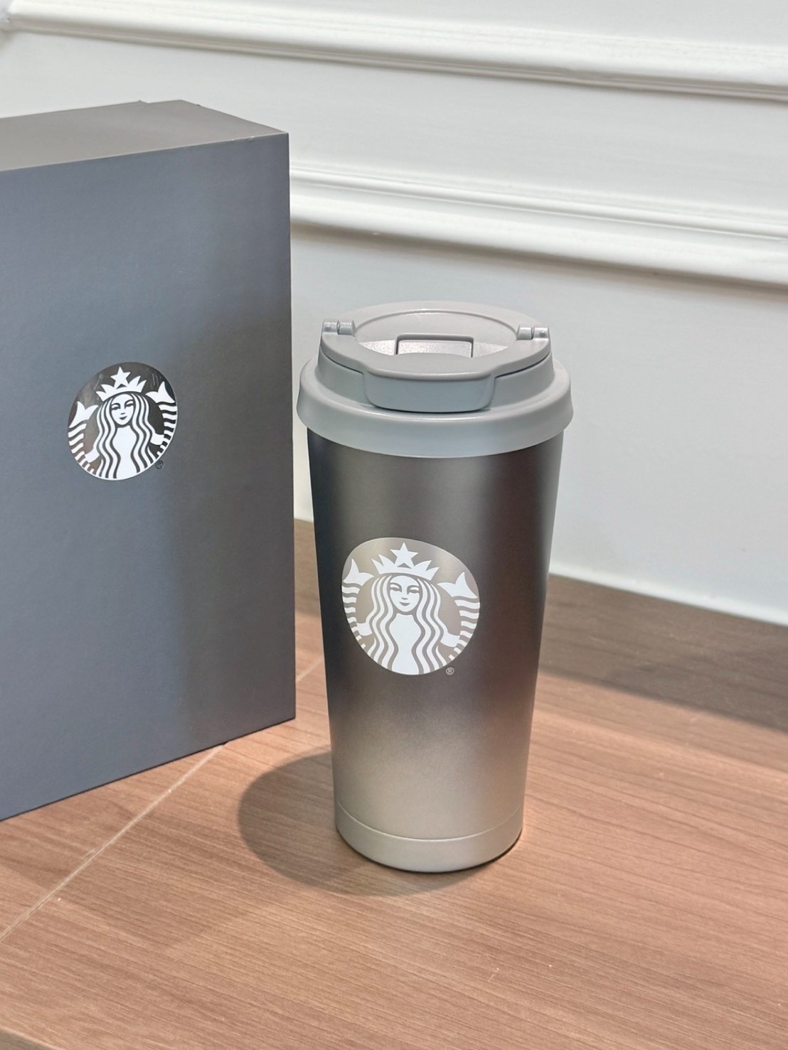 STARBUCKS 星巴克 黑銀磨砂漸變 不鏽鋼 保溫杯 500ML