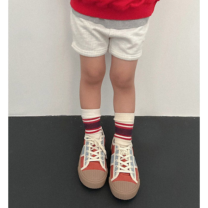 正韓秋Digreenkids 三色小標短褲
