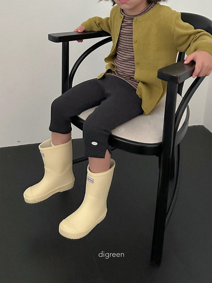 正韓秋Digreenkids 三色日常開衩內搭褲