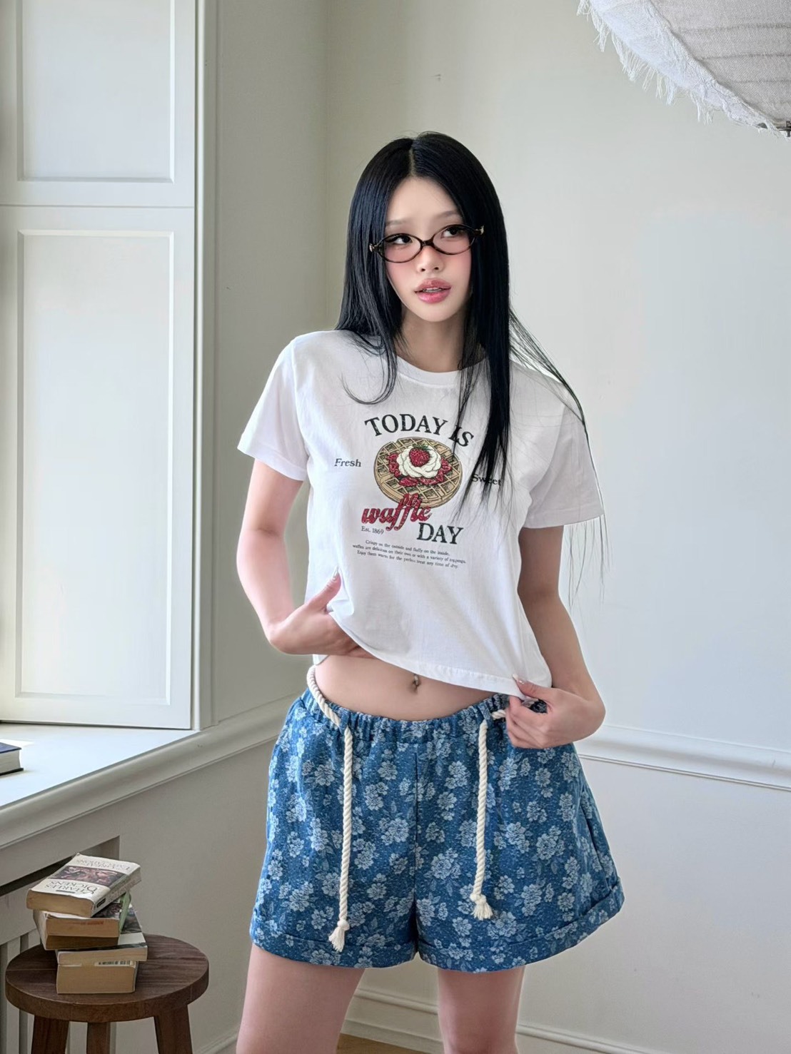 牛仔花綁麻繩短褲