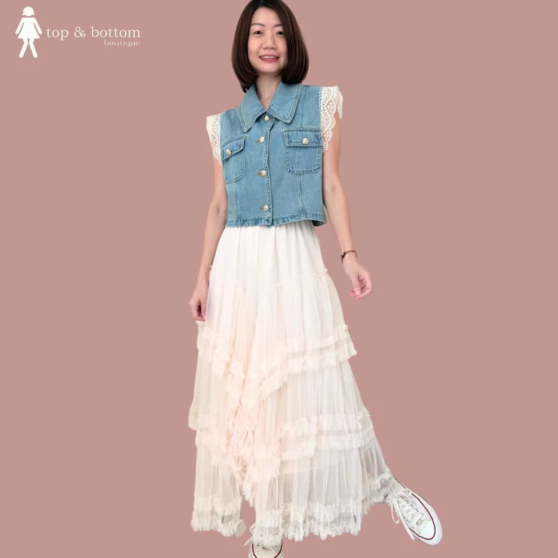 LACE SLEEVE POCKET DENIM BUTTON BLOUSE