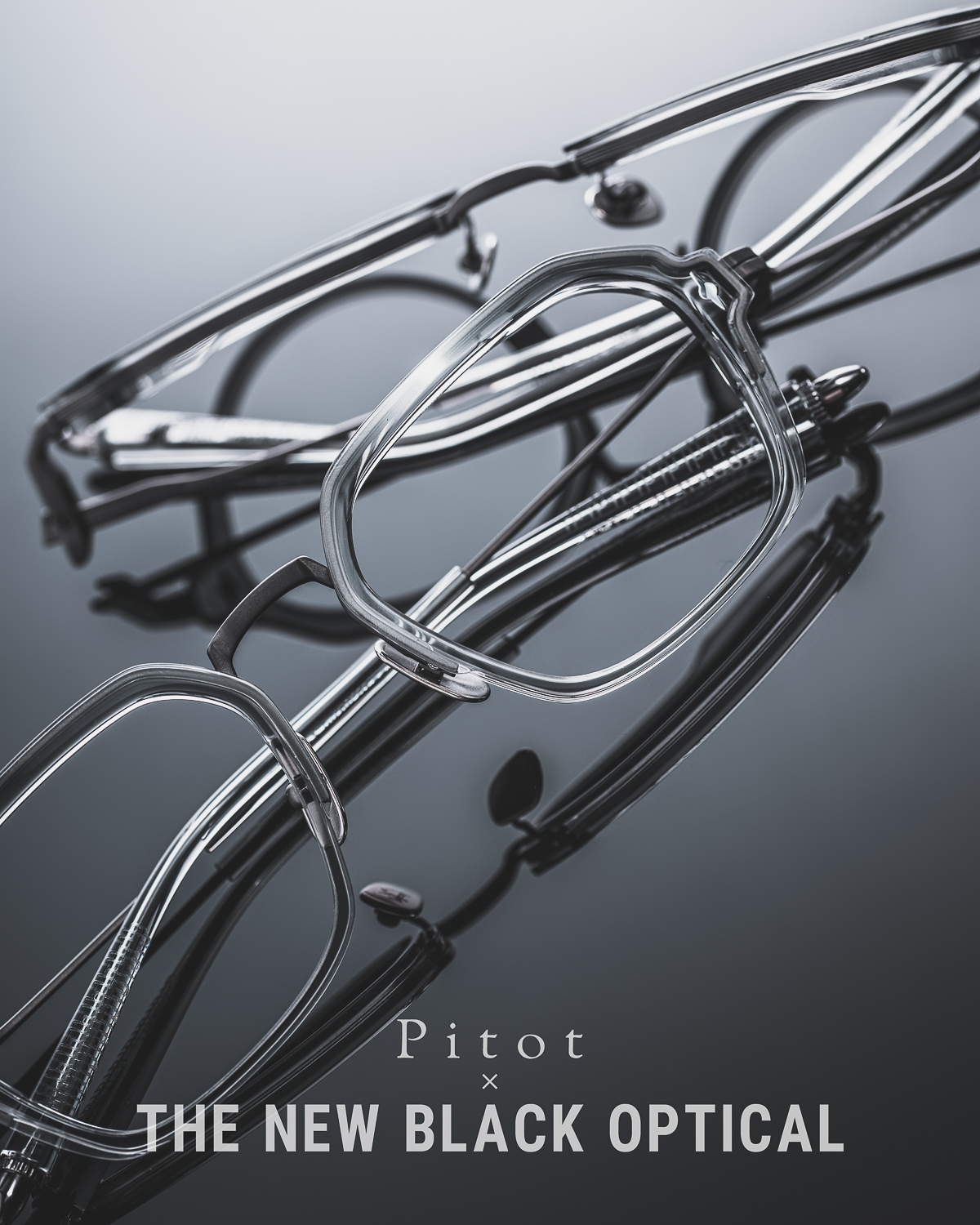 Pitot x TNBO 聯乘款 BASJOO I 透灰色眼鏡正面,展示鈦金屬圈包覆清透深灰立體切割板材圈結構
