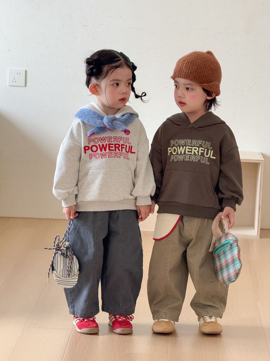 🍁  秋裝 ꒱ 兄弟姐妹POWERFUL 連帽大學TEE ꕀꕀ