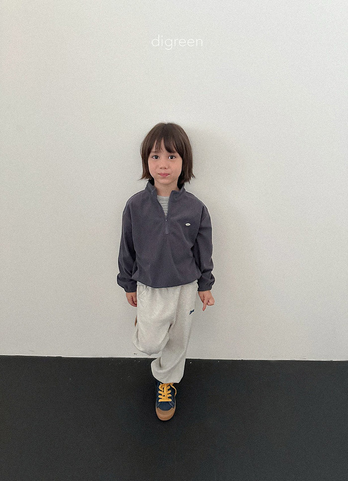 正韓秋Digreenkids 兩色刺繡字母運動褲
