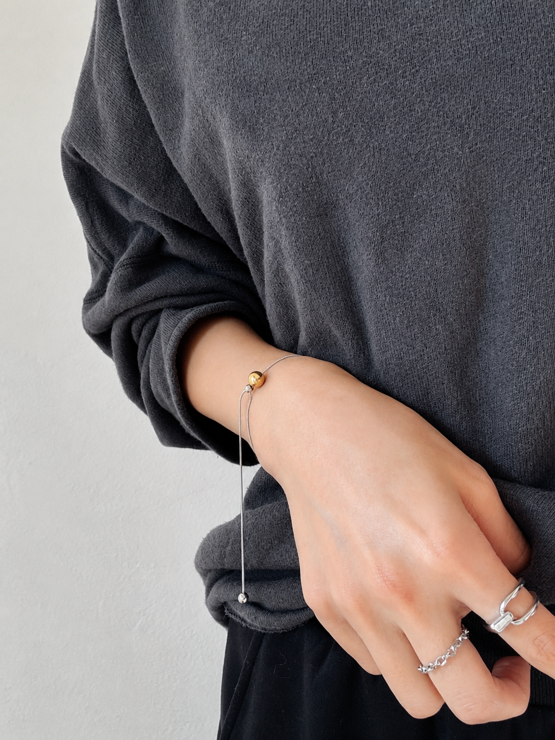 bicolor ball bracelet