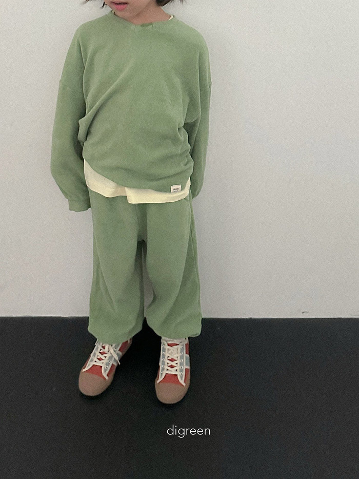 正韓秋Digreenkids 三色日常縮腳運動褲