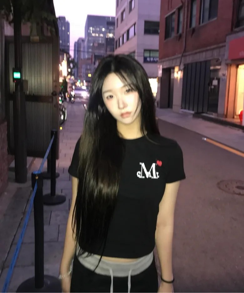 Mucent Lovrits 愛心 波點 標誌 圓領 短版 短袖 兩色