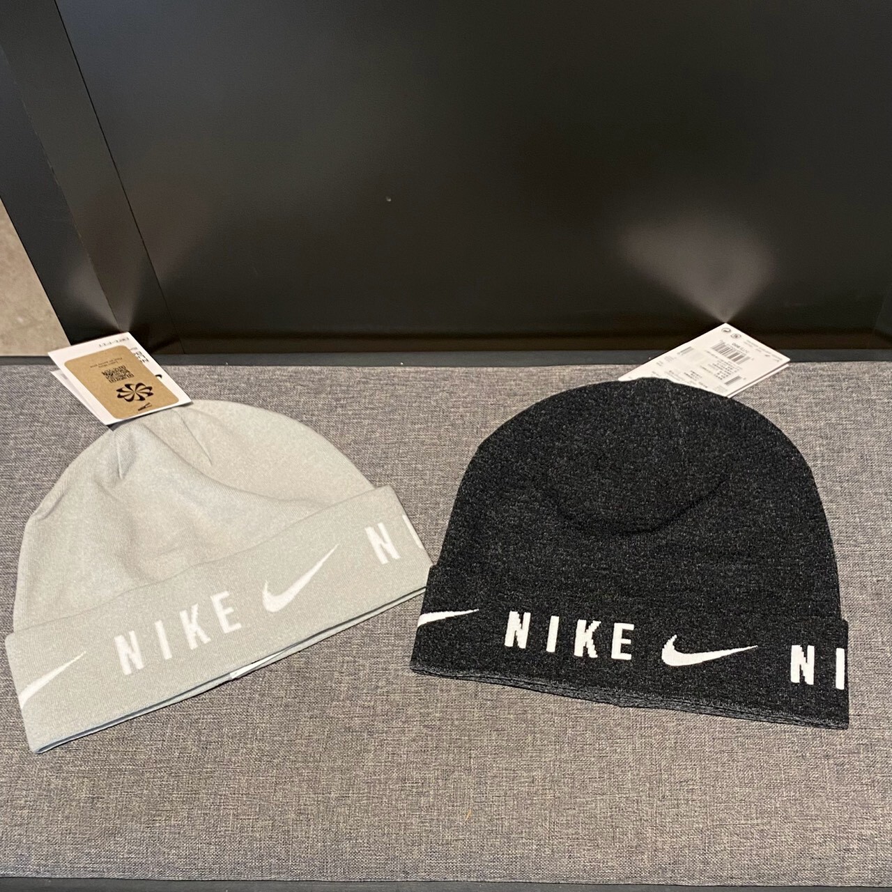 Nike 毛帽 ll5122-095