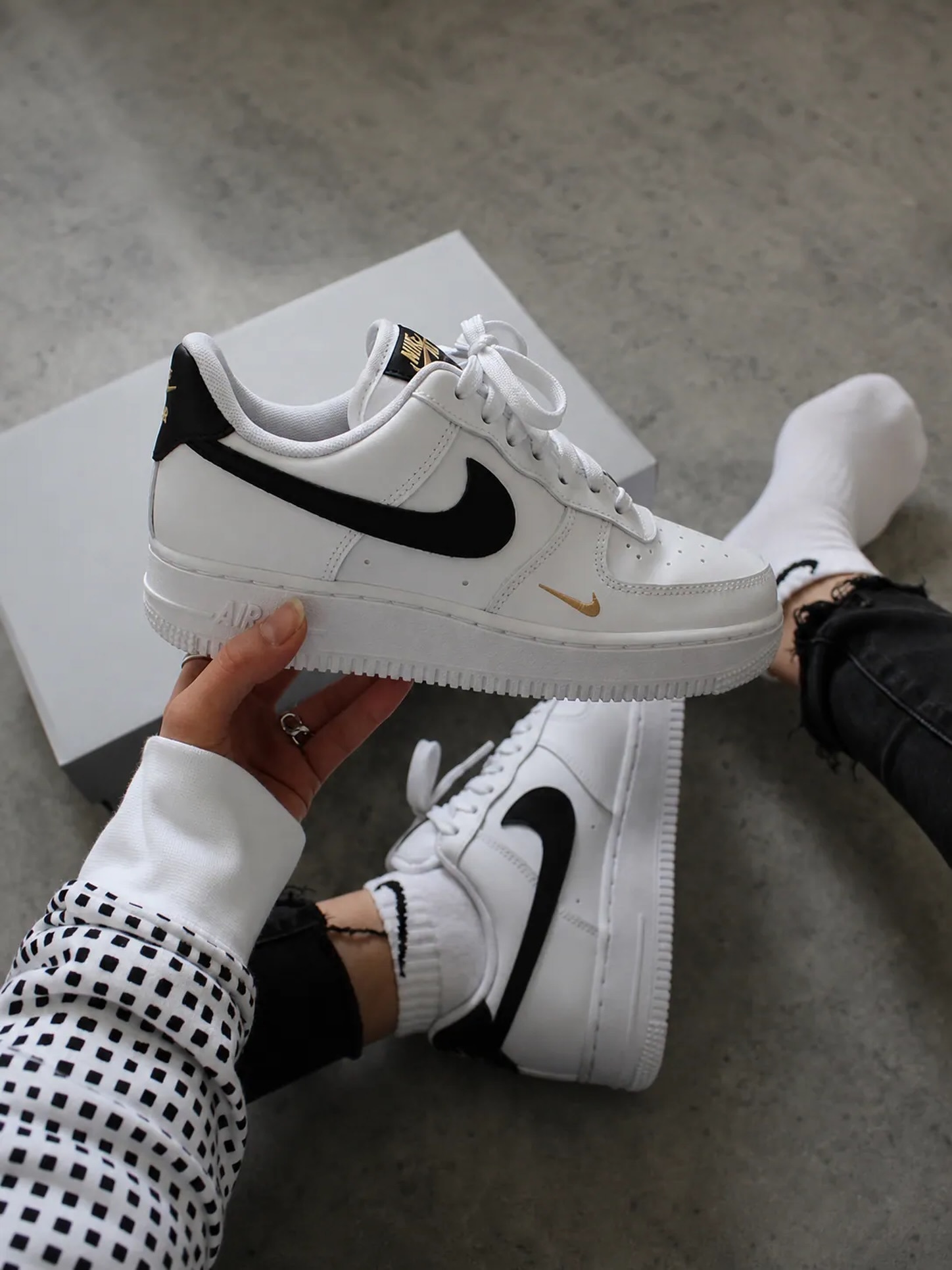 (預訂) Nike Air Force 1 Low - White Black Gold Mini Swoosh