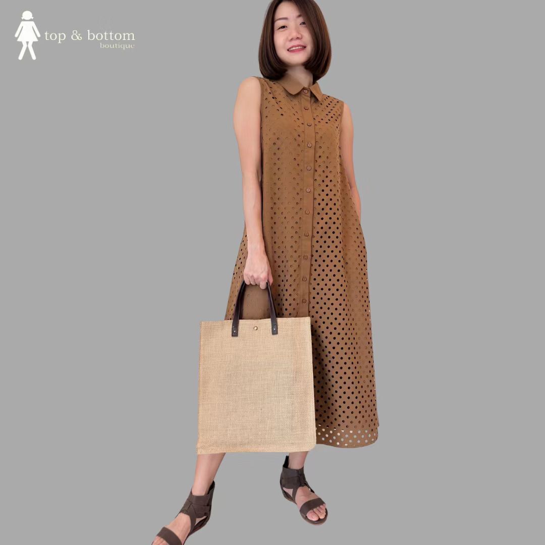 SLEEVELESS COLLARED BUTTON MIDI DRESS