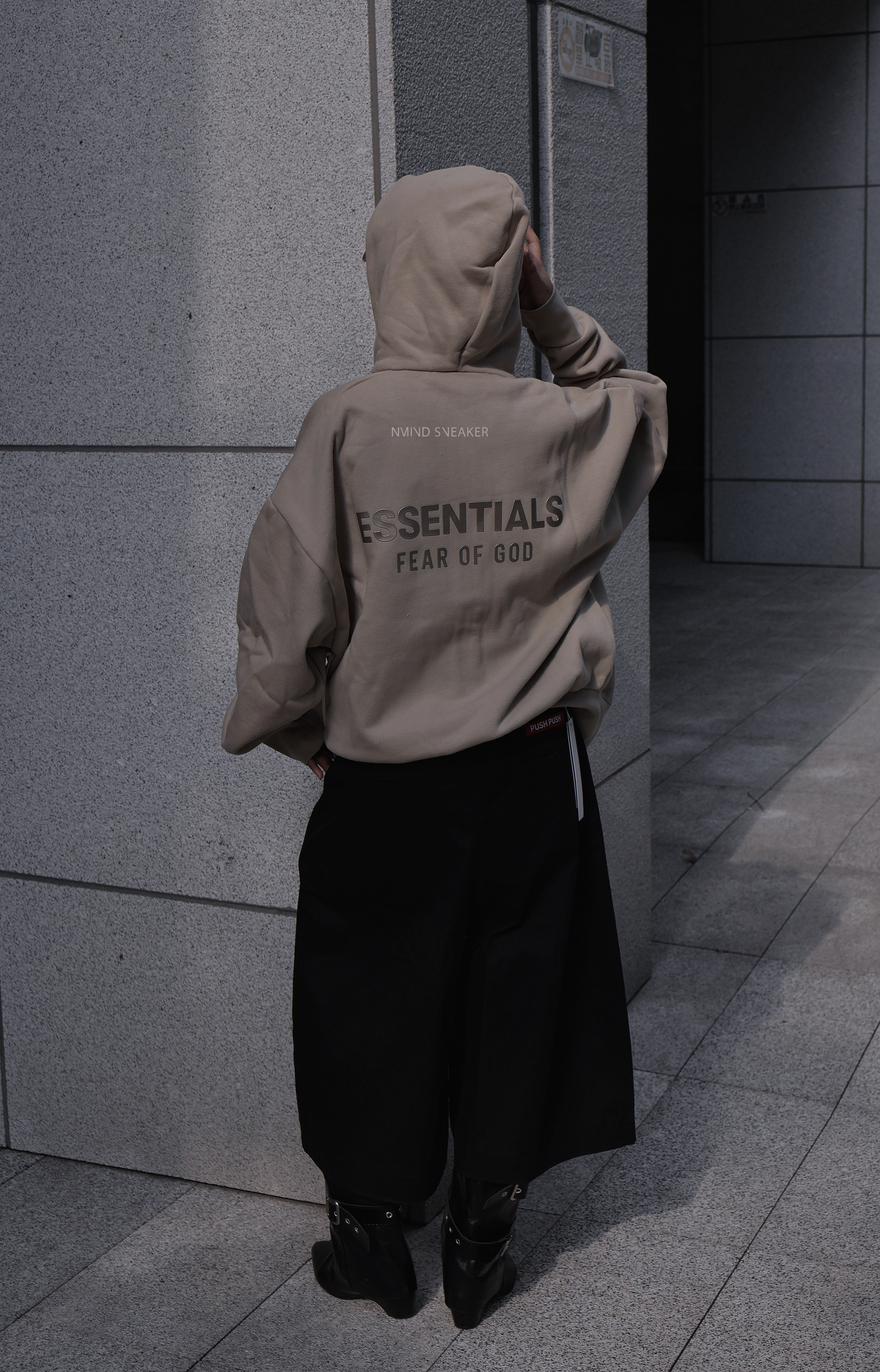 <快速出貨> Fear of God Essentials Classic Full Zip Hoodie 'Timber' 雙拉鍊棉外套