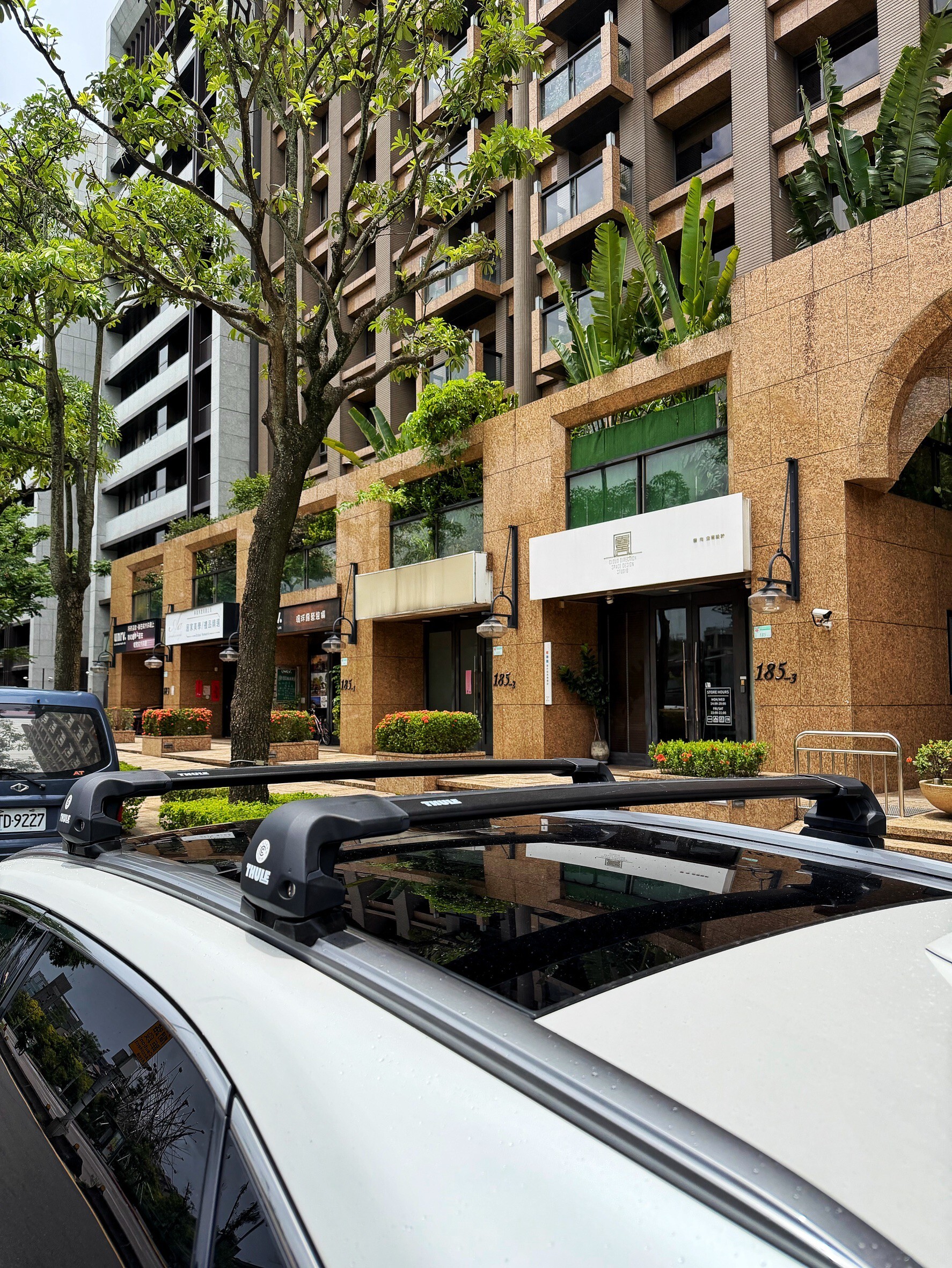 Lexus RX camping setup with THULE roof rack system