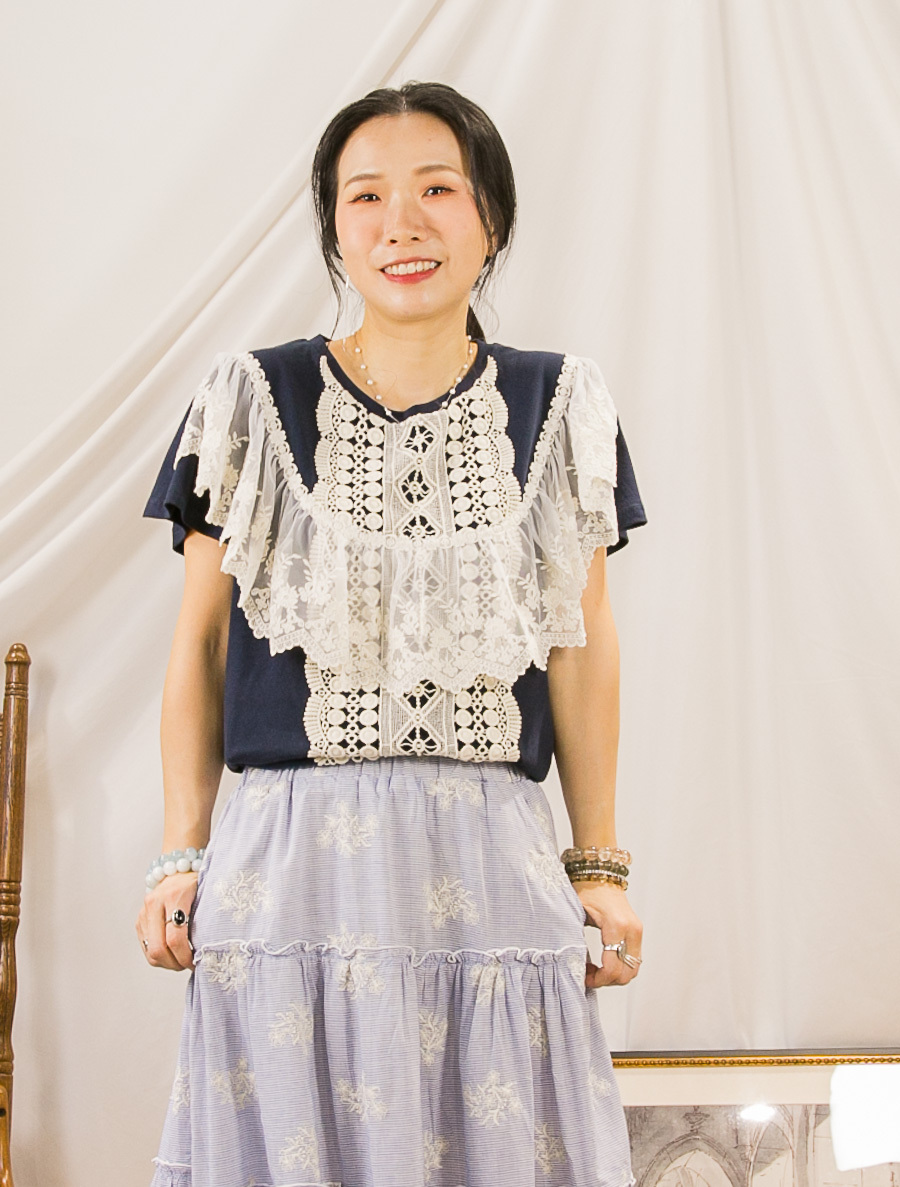 【SUMMER SALE】胸位LACE網布RUFFLE．中間一行棉LACE．COTTON料TOP【不設退換】