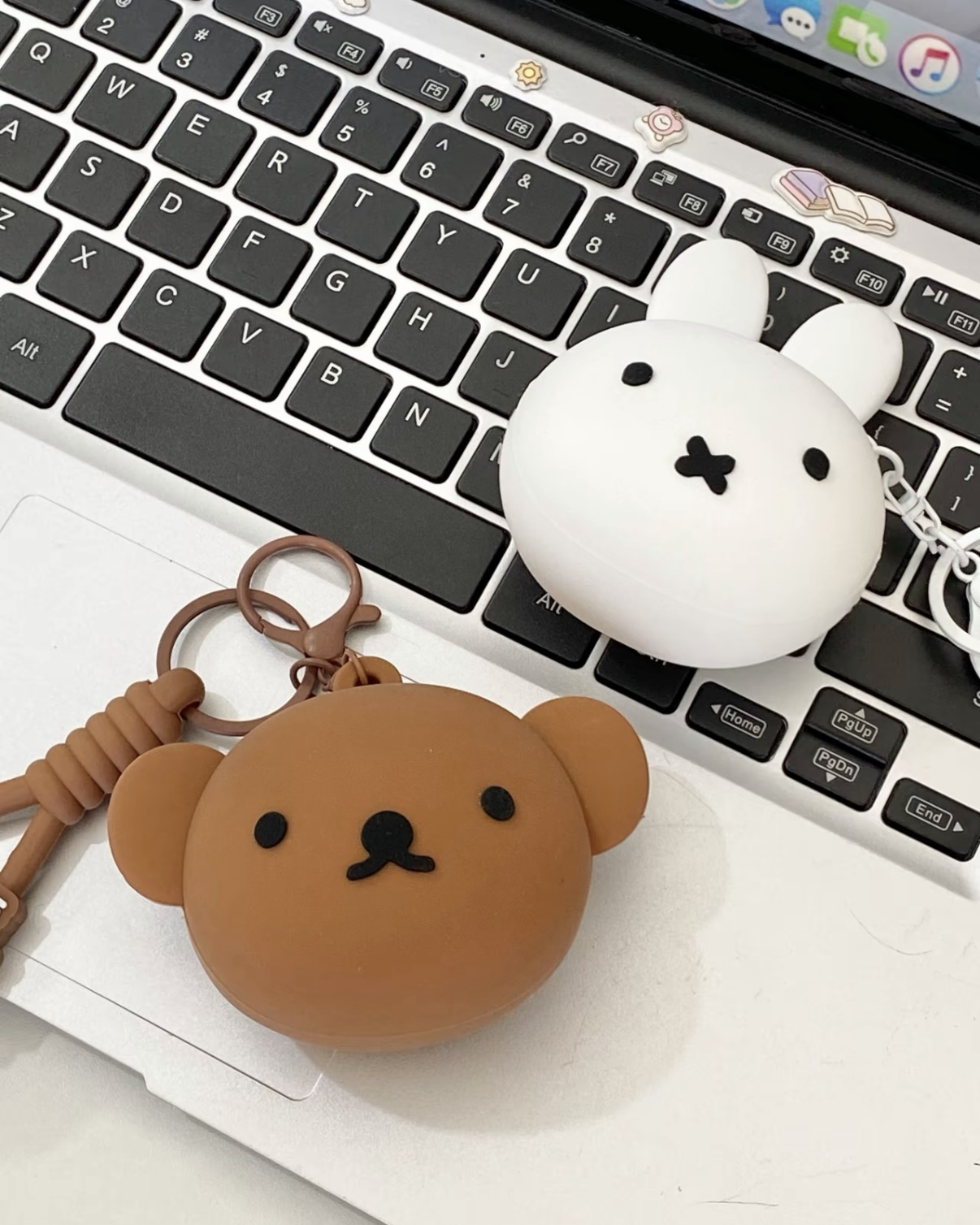 <正版授權>MIFFY 米菲兔 零錢包 耳機包 吊飾 2款