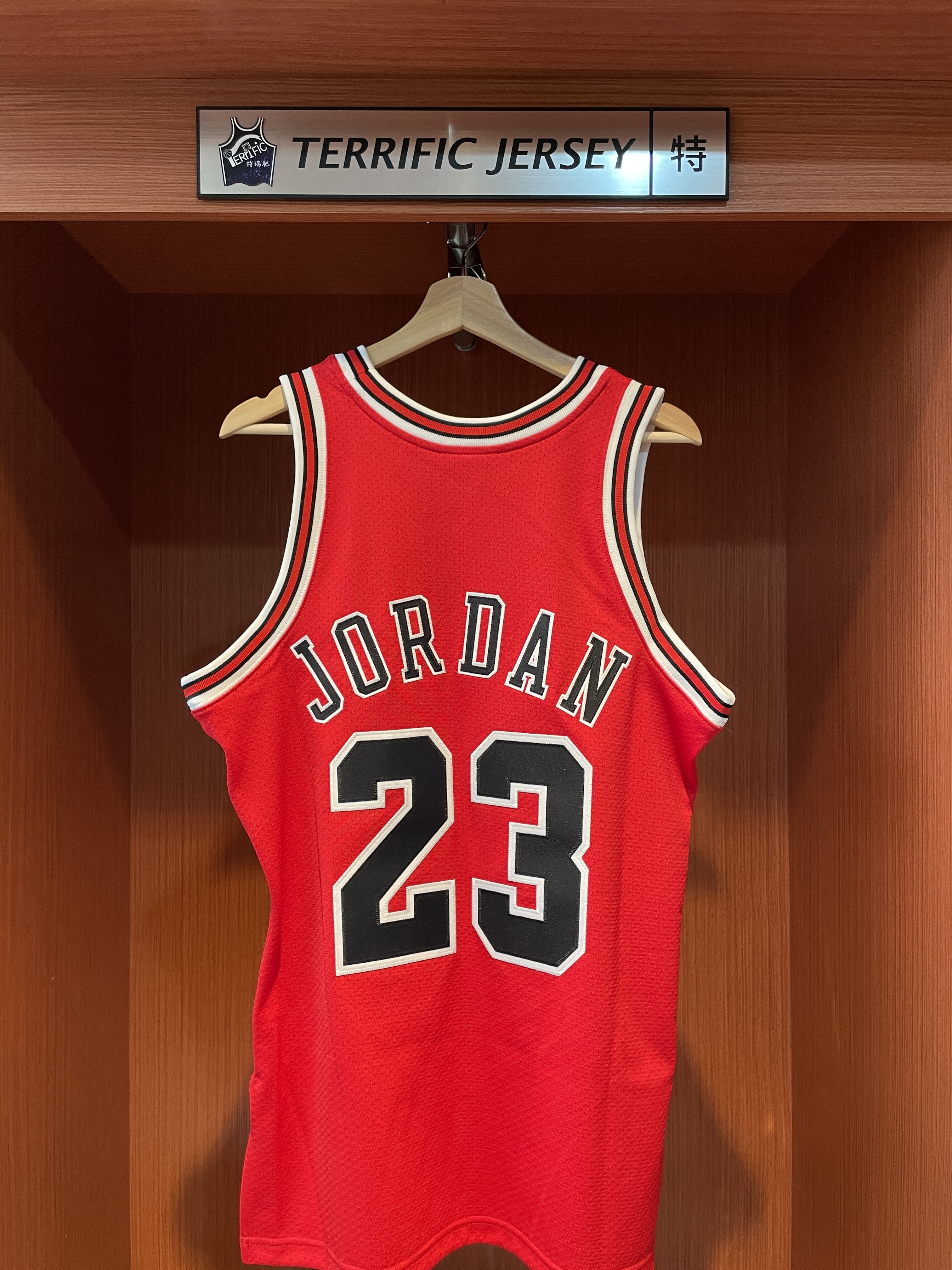NBA球衣 Michael Jordan 芝加哥公牛 97-98 經典紅 M&N Authentic 球員版 電繡 全新