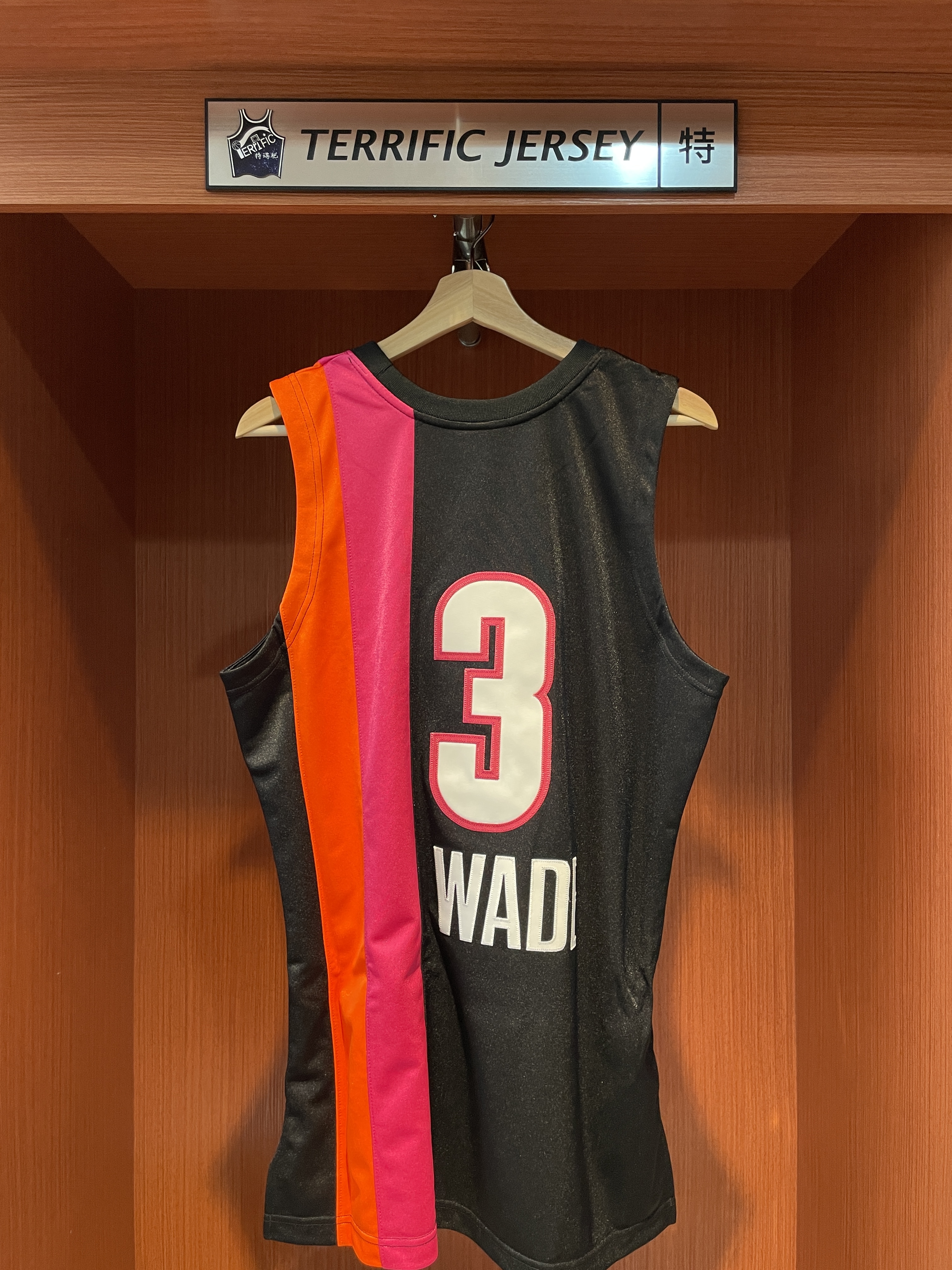 NBA球衣 Dwyane Wade 邁阿密熱火黑佛 05-06 佛羅里達黑 M&N Authentic 球員版 電繡 緞面 全新