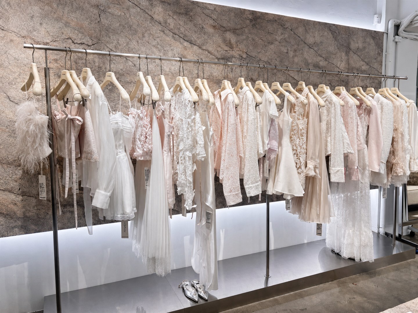 Yu de Punky 中山門市店內服飾與空間細節