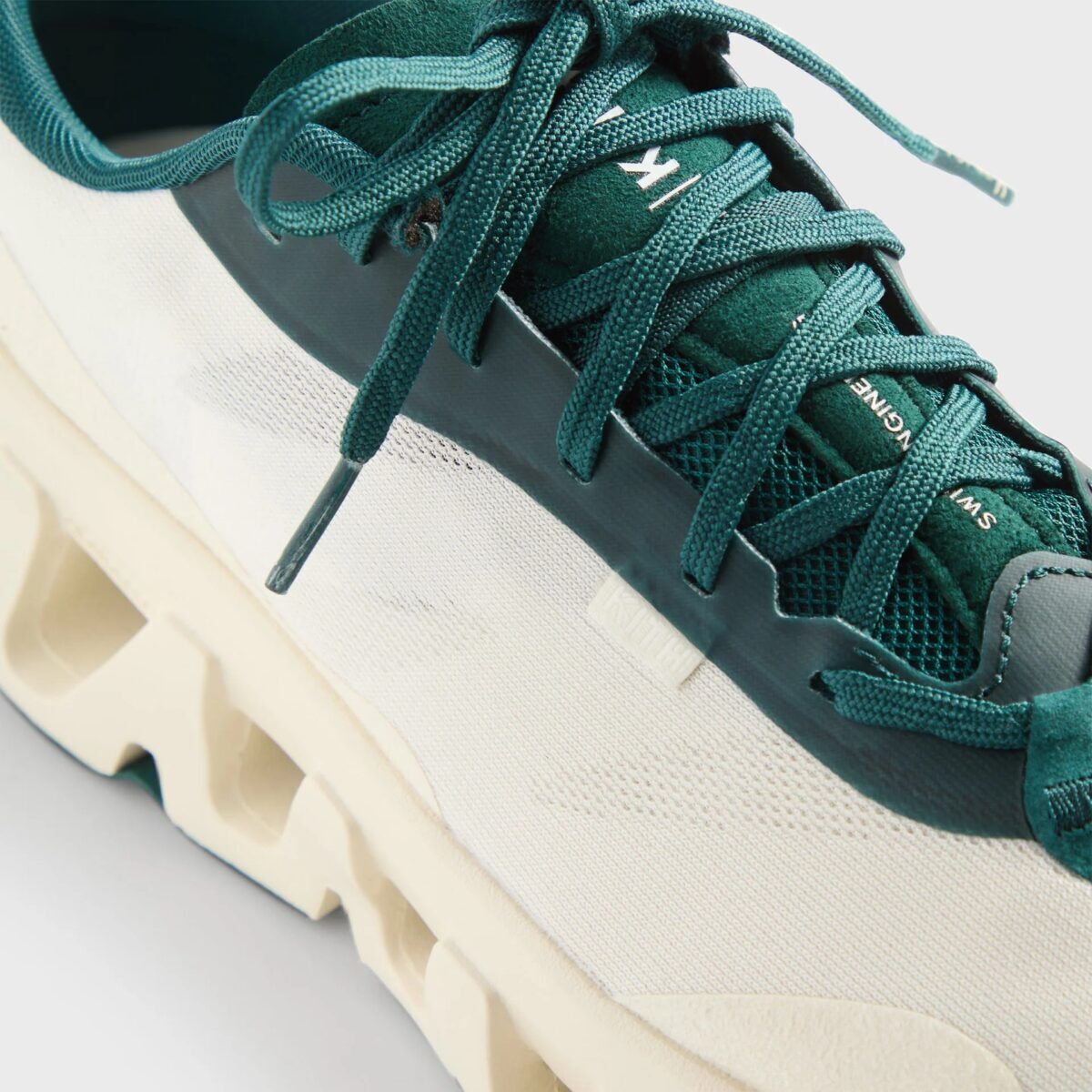 iSNEAKERS｜Kith x On K-Tech 1 