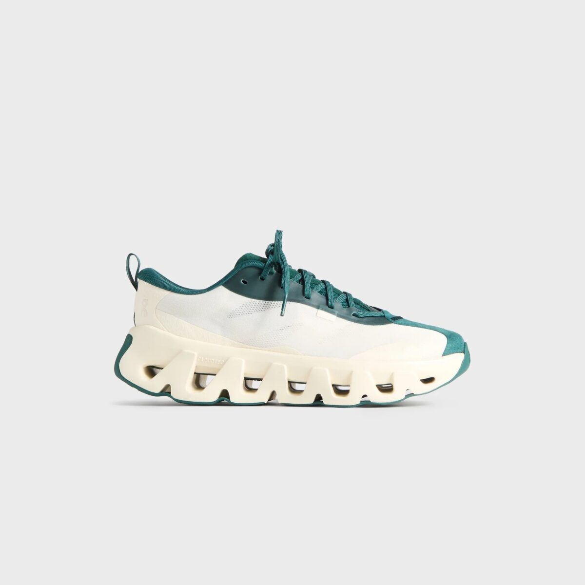 iSNEAKERS｜Kith x On K-Tech 1 